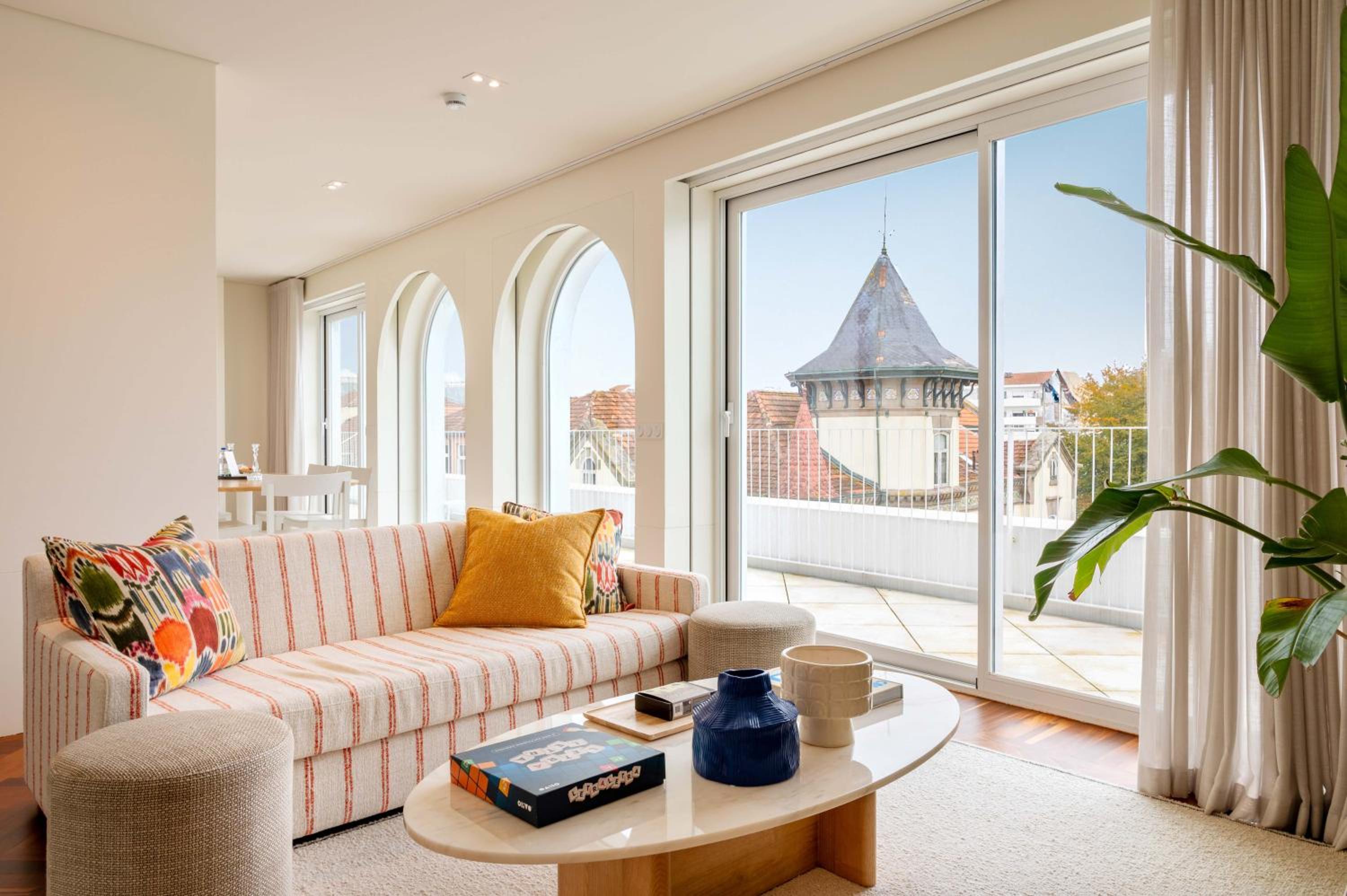 Superior Single/Double Apartment with Balcony and City View