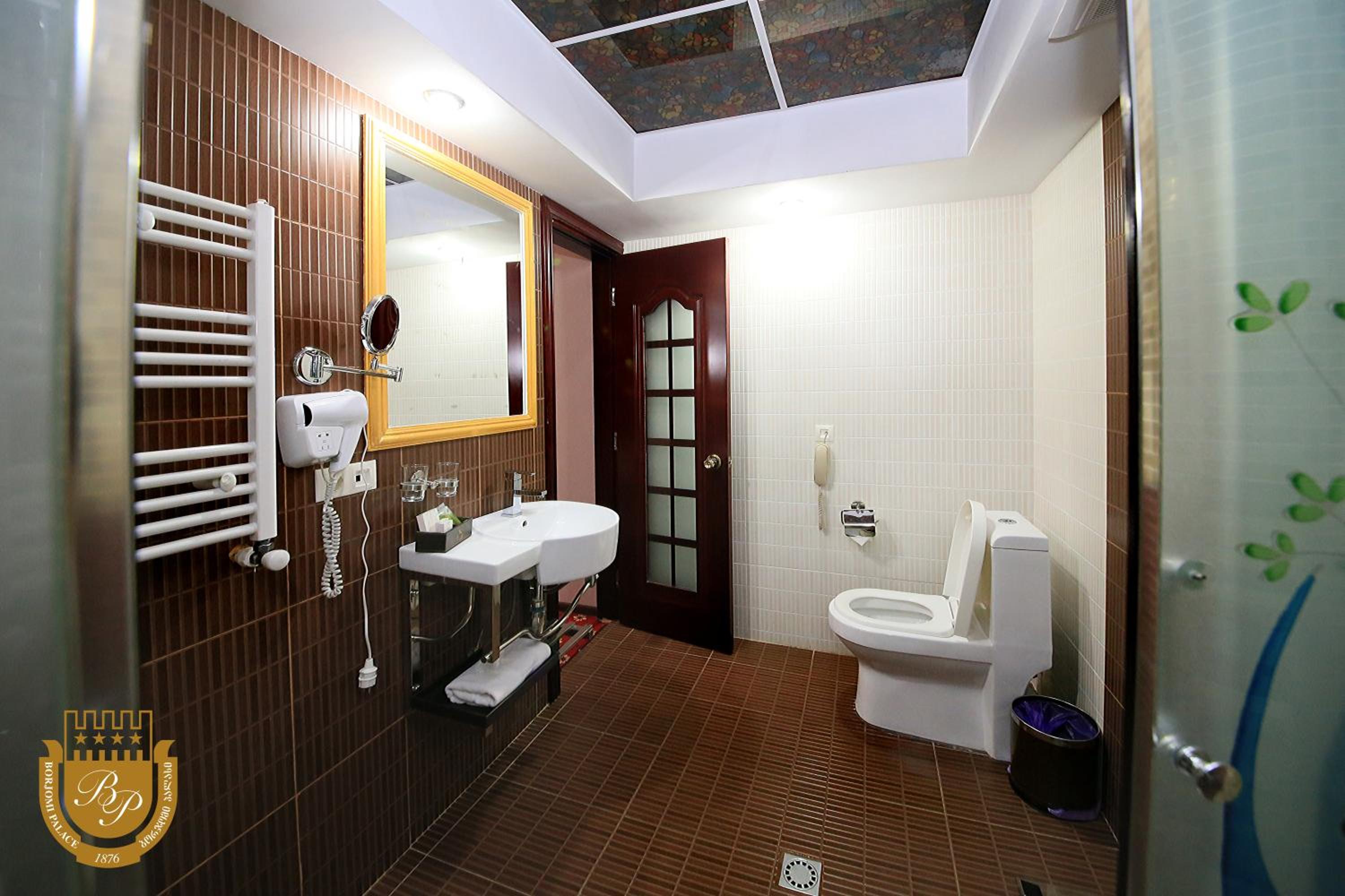 Royal Suite - Photo 3