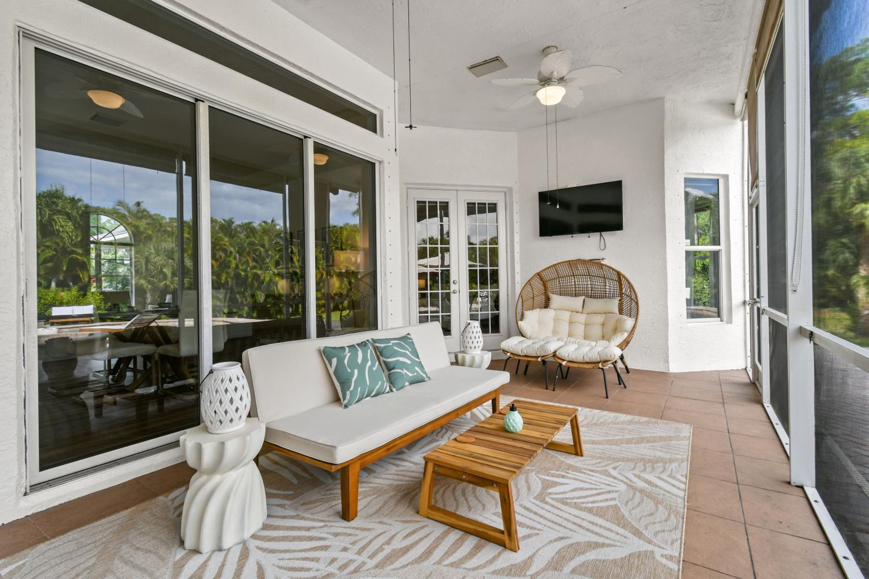 Villa with Private Pool photo 3