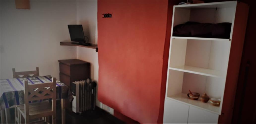 Studio Apartment photo 2