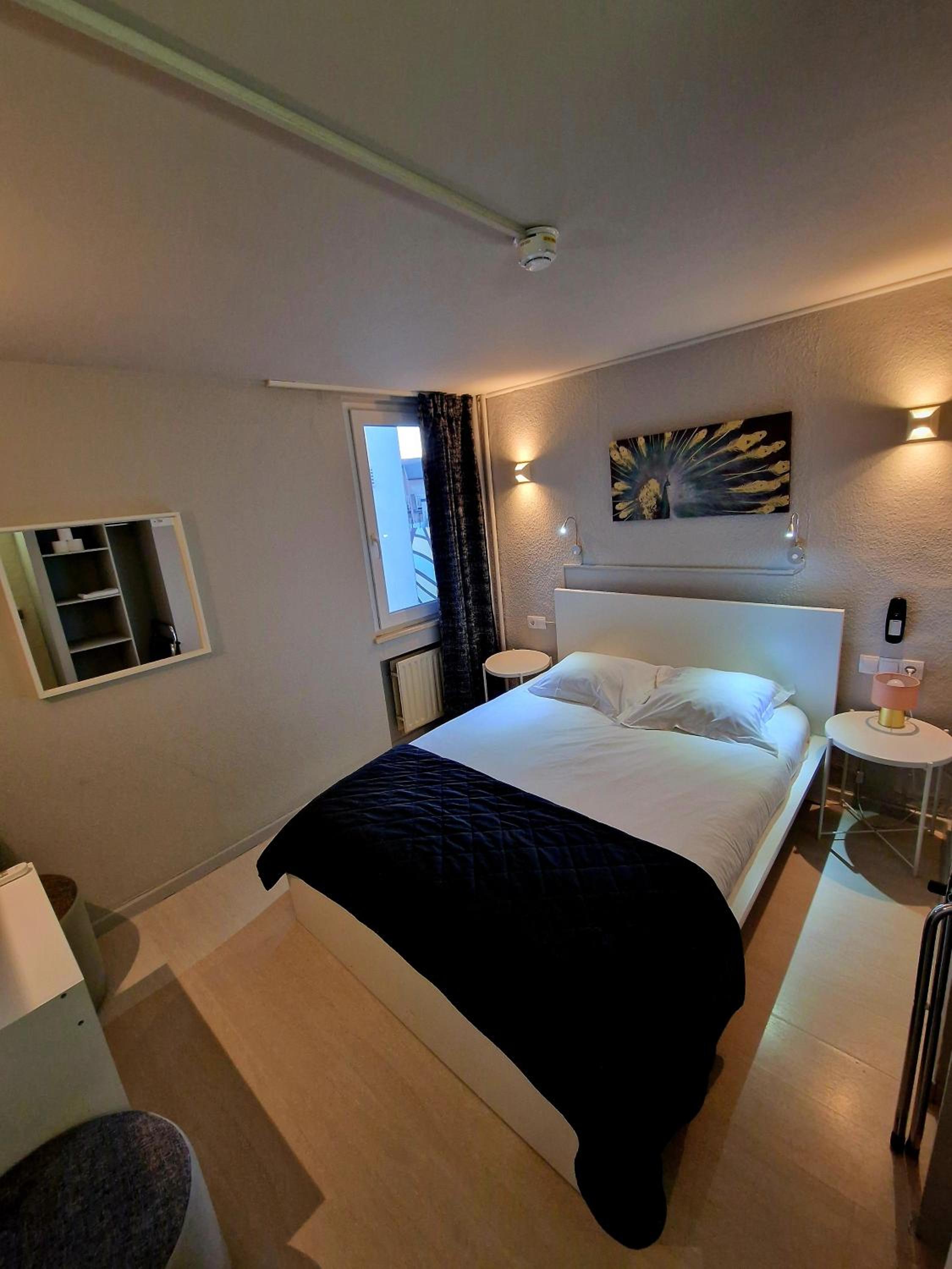 Double Room With Private External Bathroom photo 1