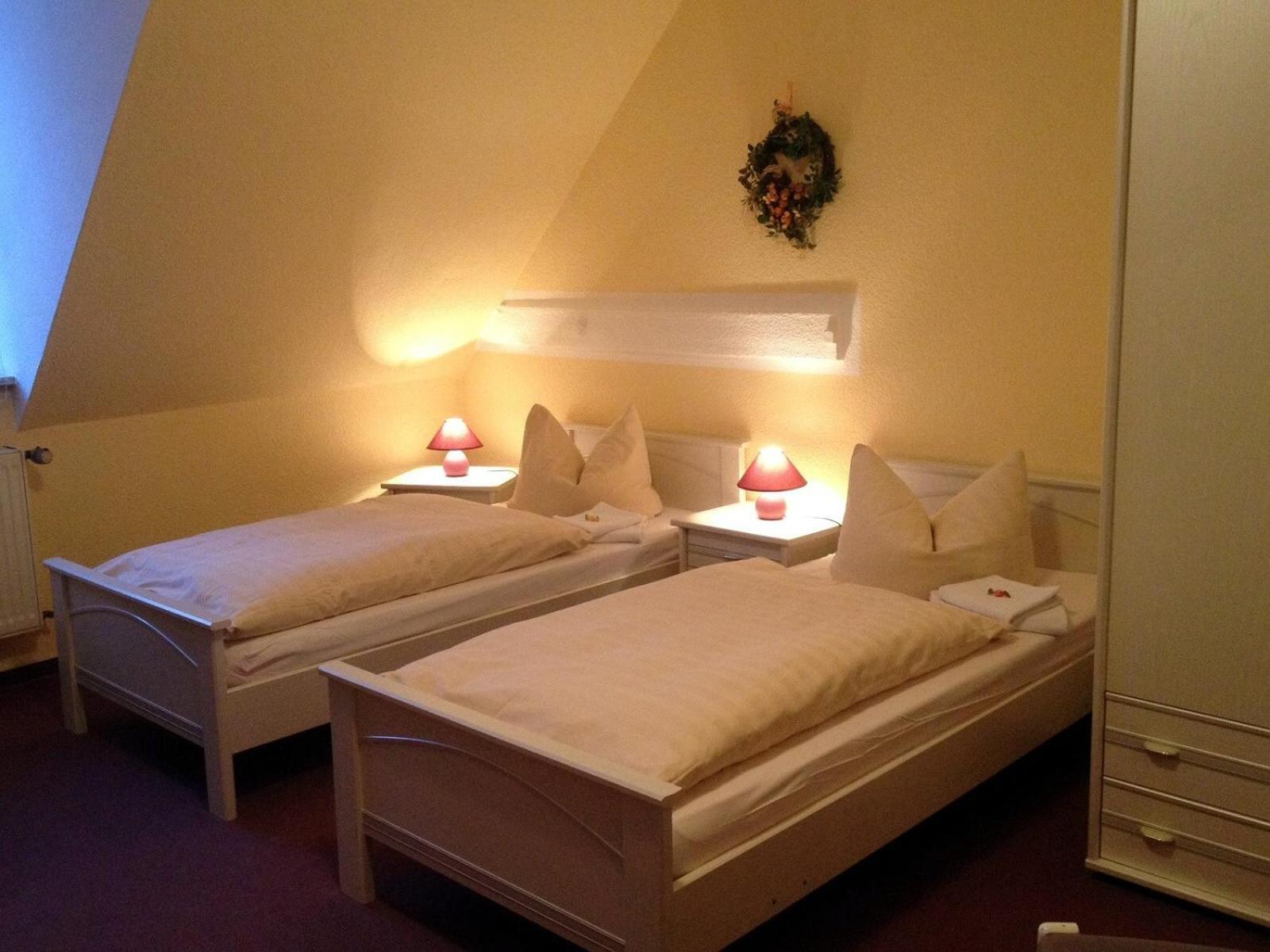 Standard Twin Room photo 1