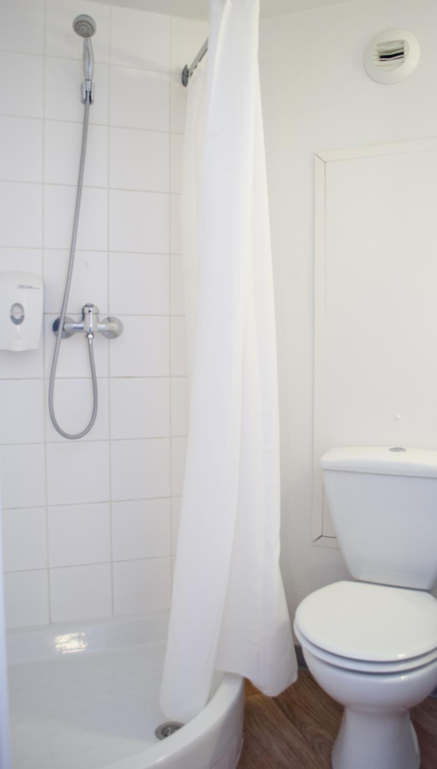 Double Room - Photo 4