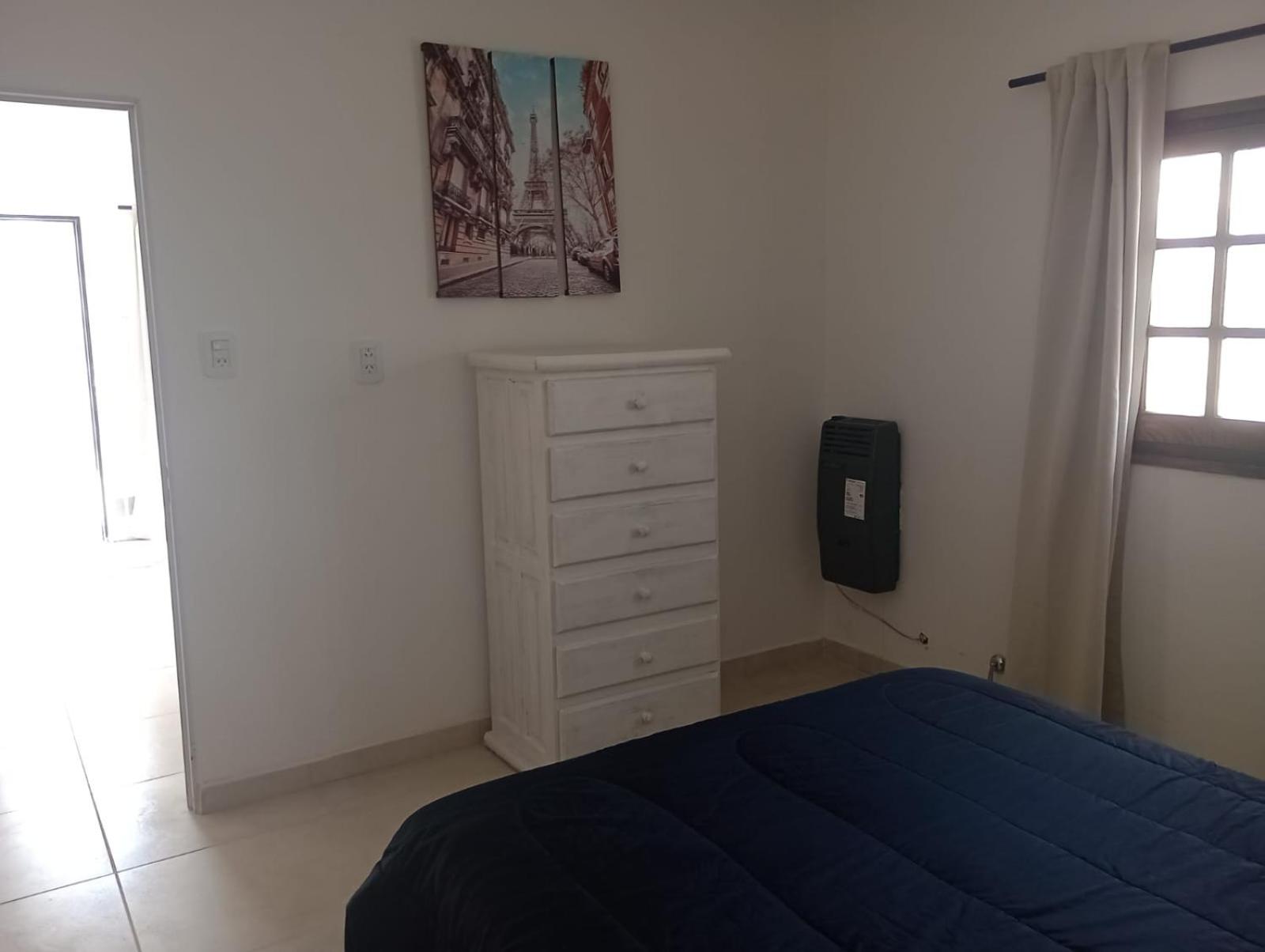 One-Bedroom Apartment photo 3