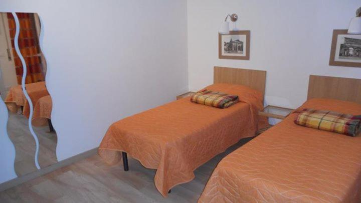Twin Room with Bathroom