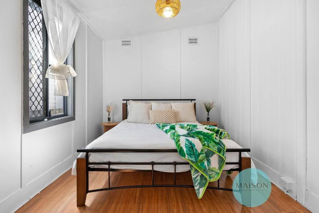 Three-Bedroom House photo 1
