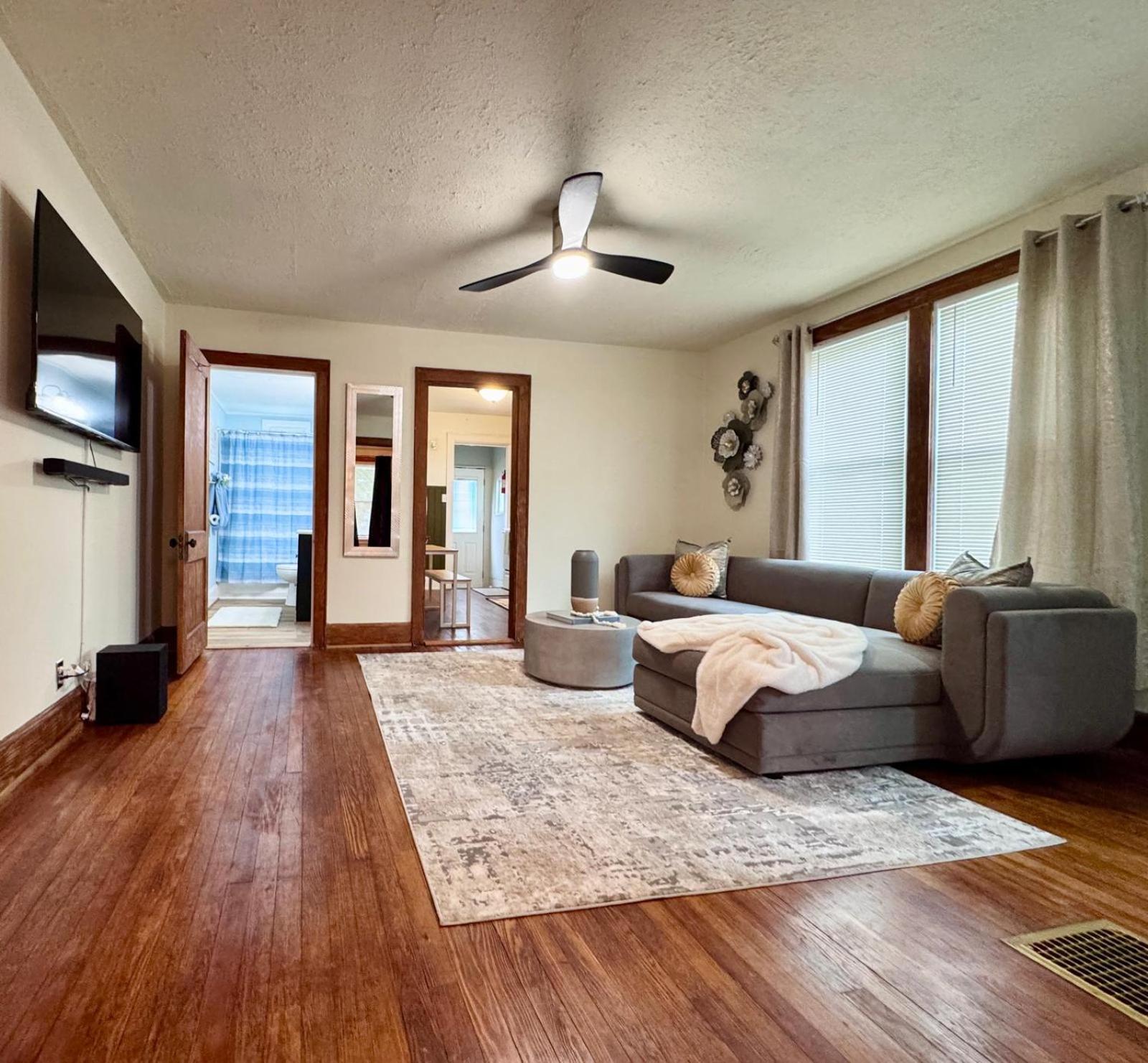 Two-Bedroom Apartment photo 1
