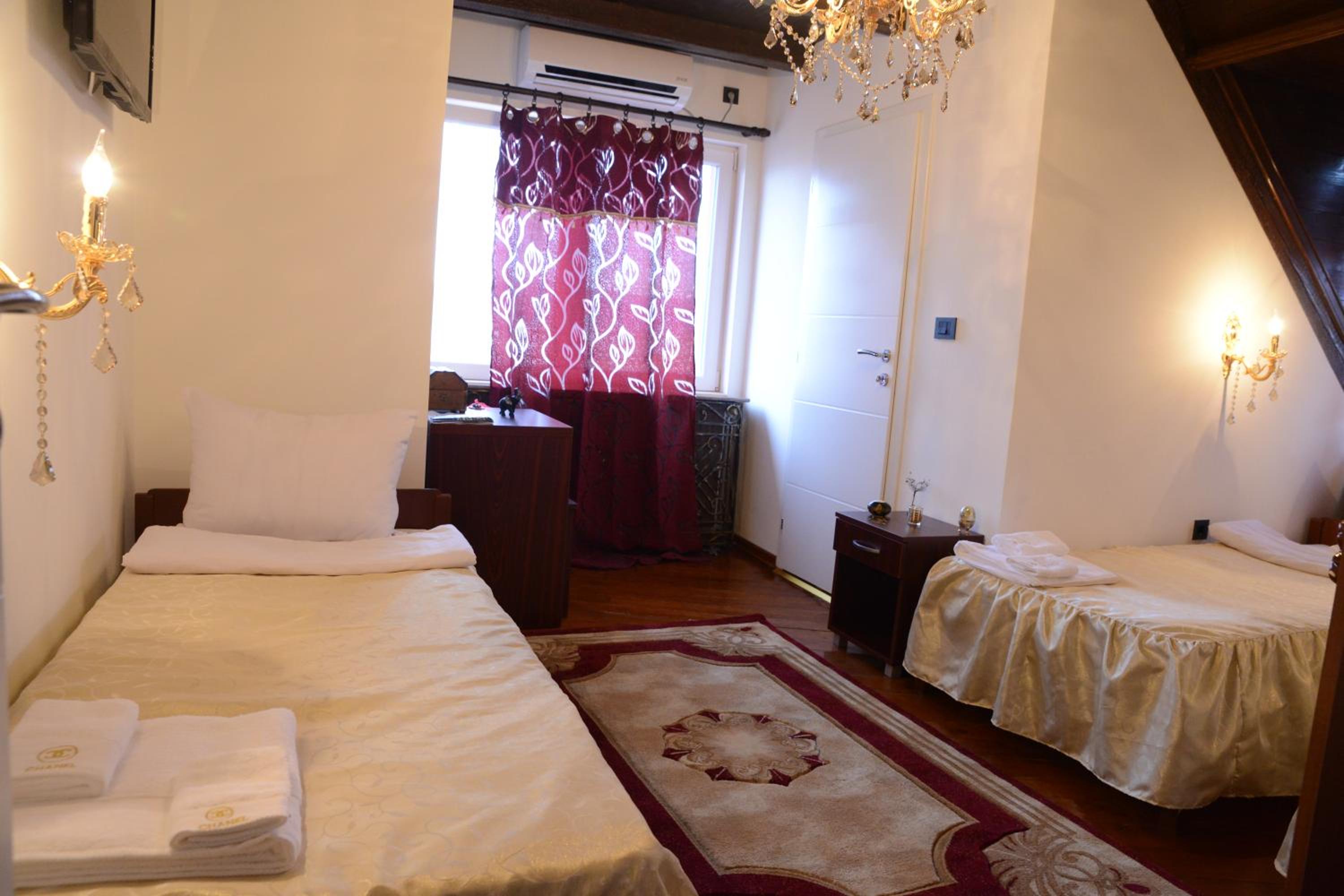 Classic Triple Room photo 3