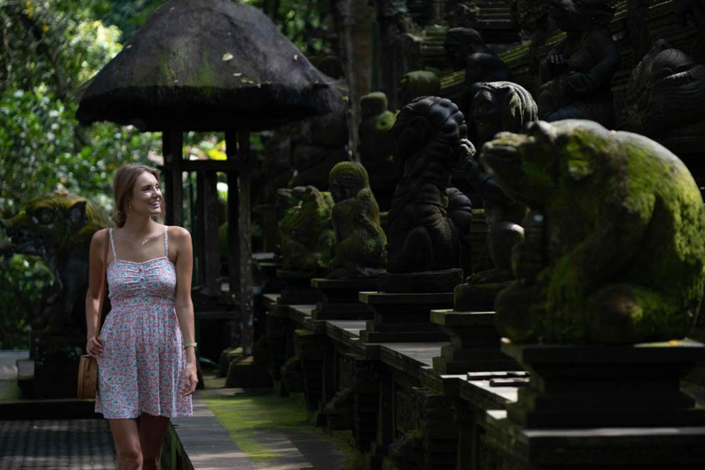 Studio Room with Complimentary Schedule Shuttle Service to Ubud Center