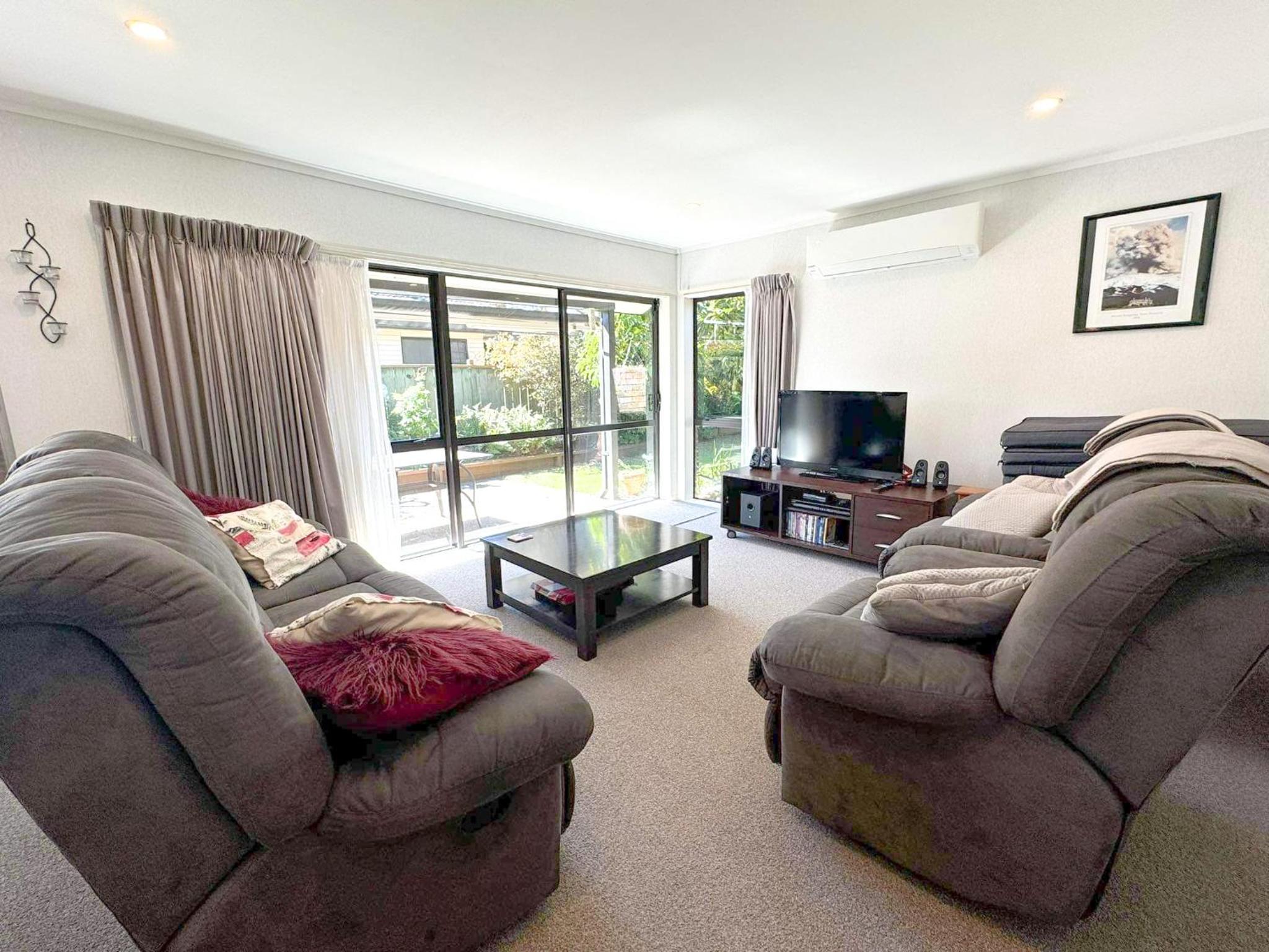 Three-Bedroom House photo 1