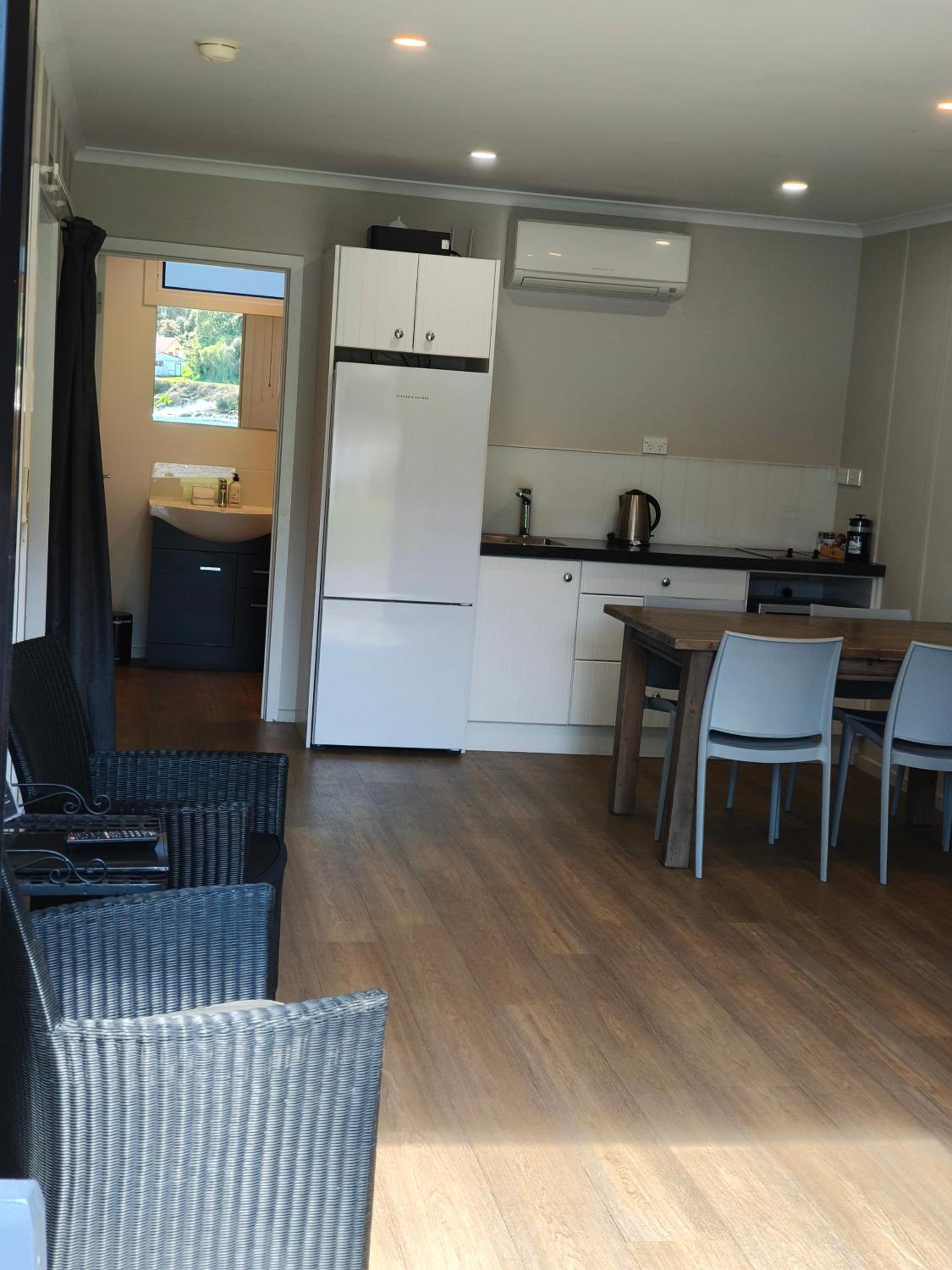 One-Bedroom Apartment - Non-Smoking