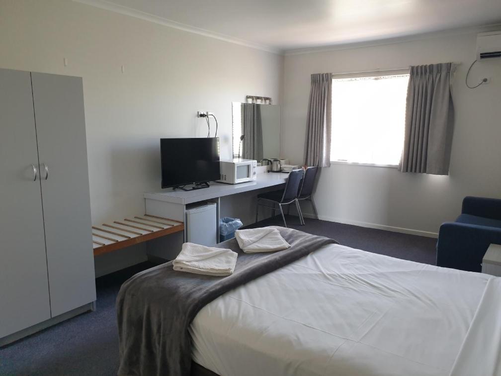 Standard Queen Room - First Floor photo 3