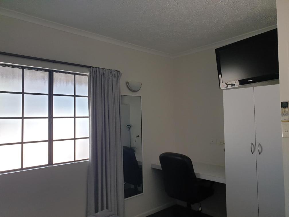 Twin Queen Suite photo 3