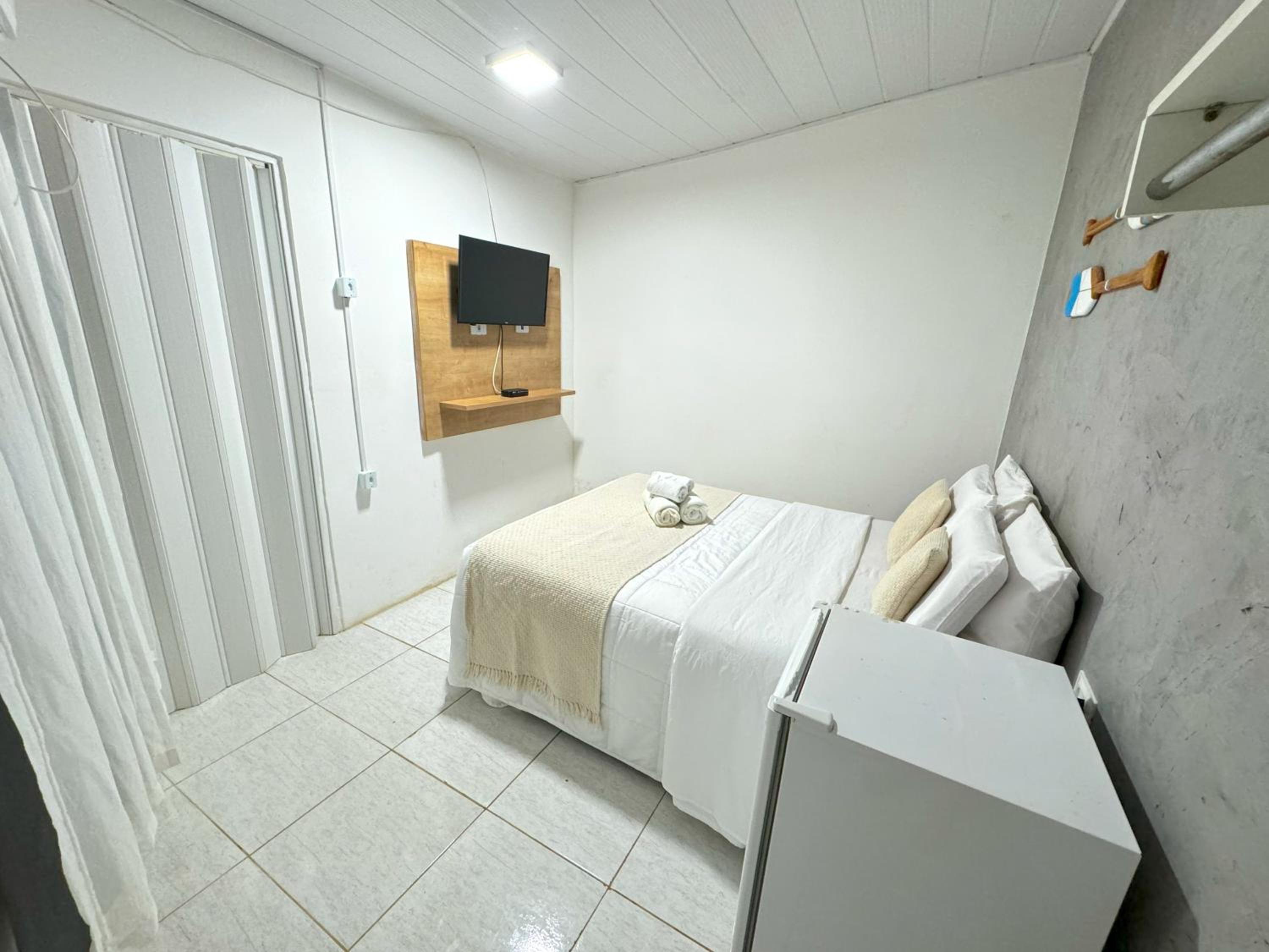Budget Double Room photo 3