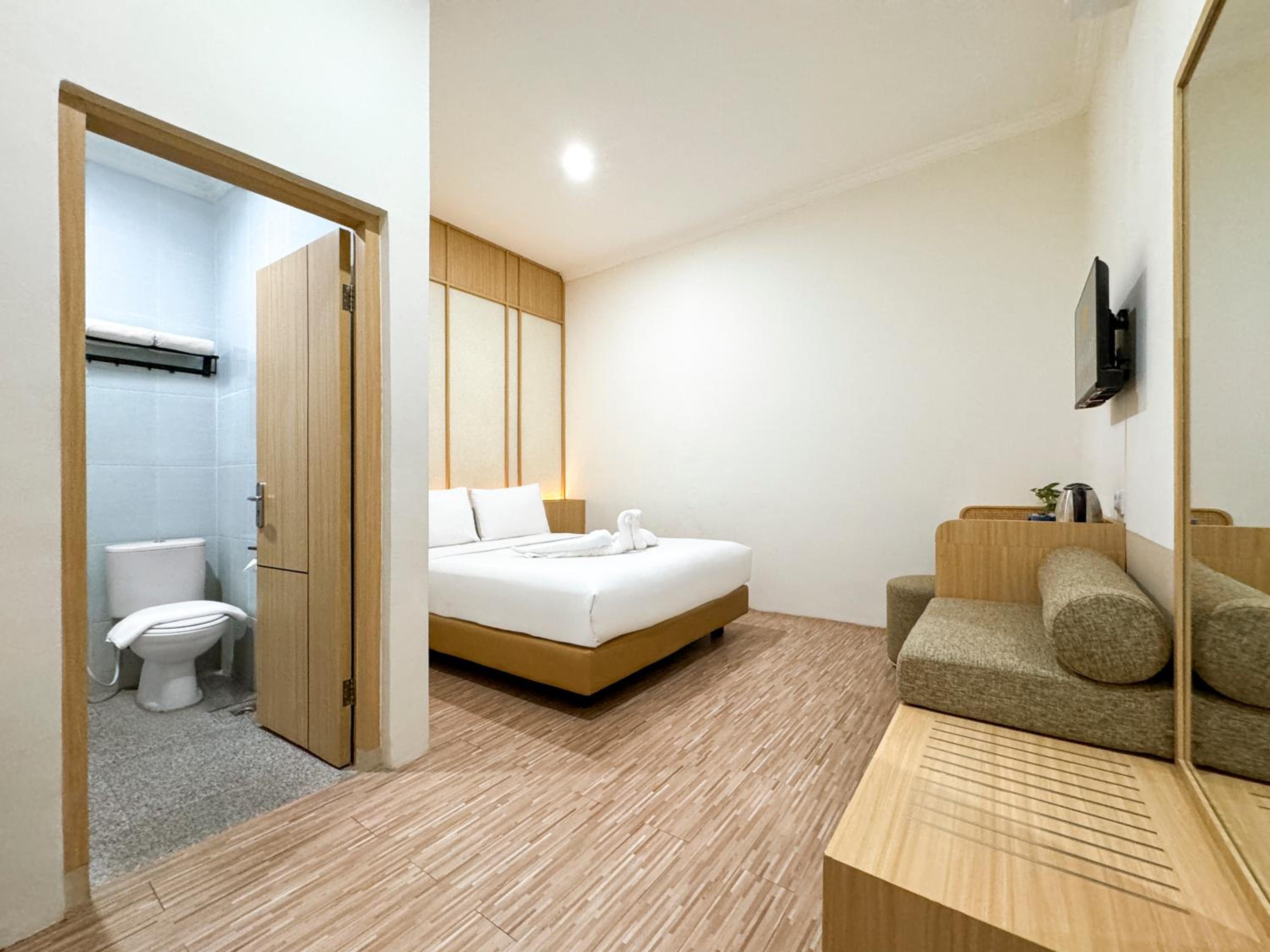 Deluxe Double or Twin Room photo 2