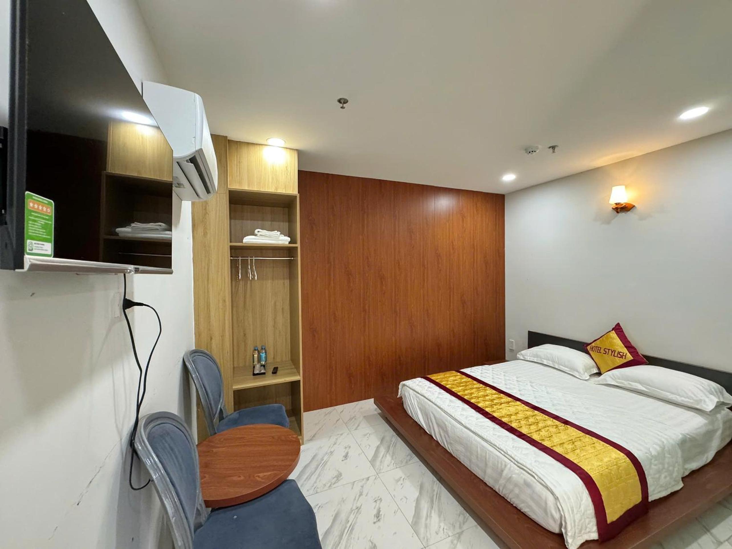 Standard King Room photo 2