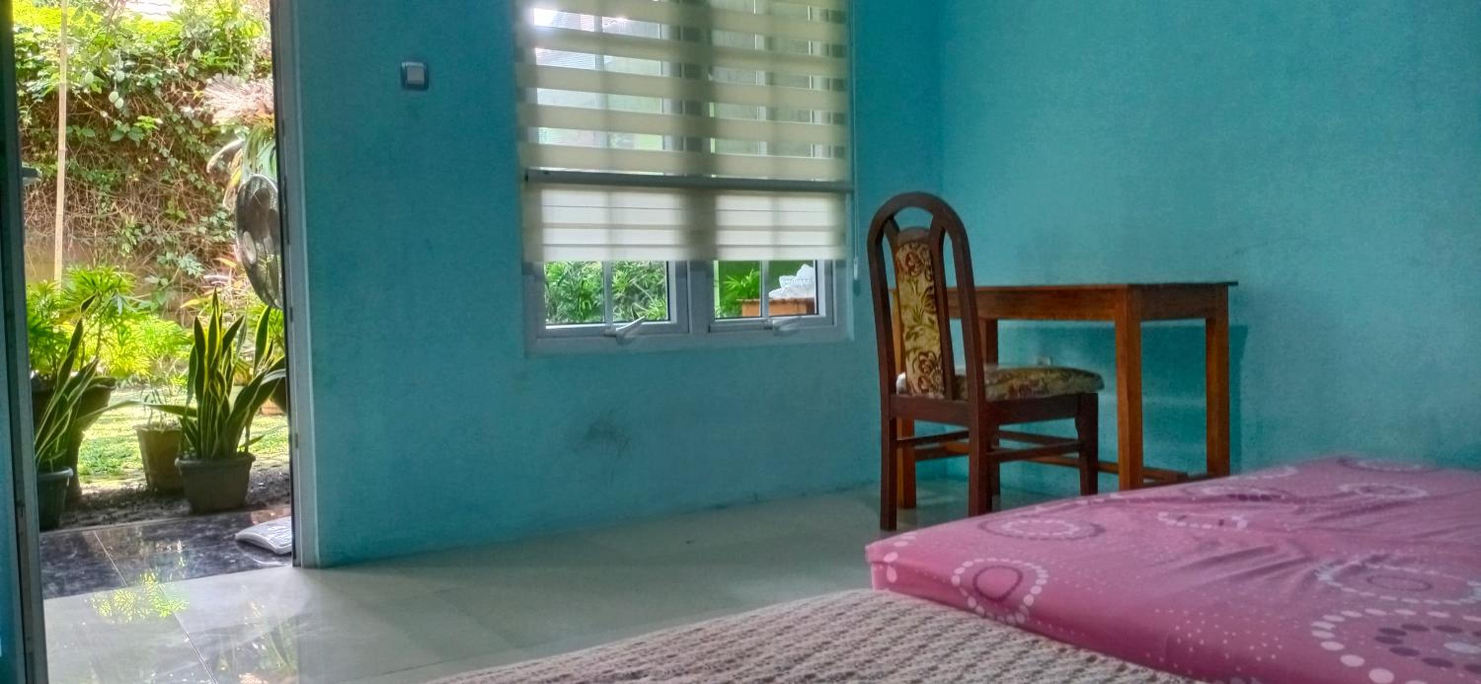 Three-Bedroom House photo 2