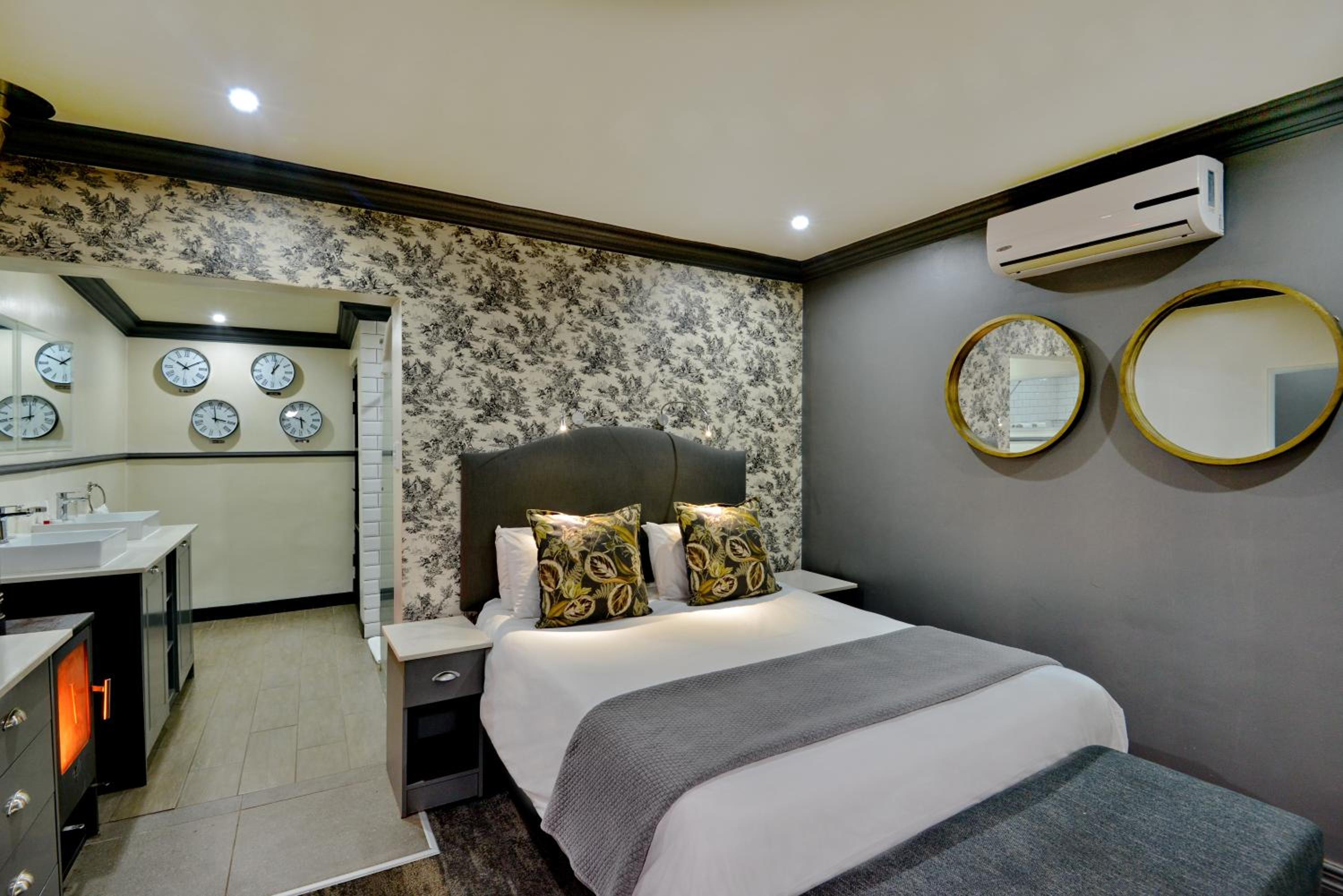 Superior Double Room photo 2