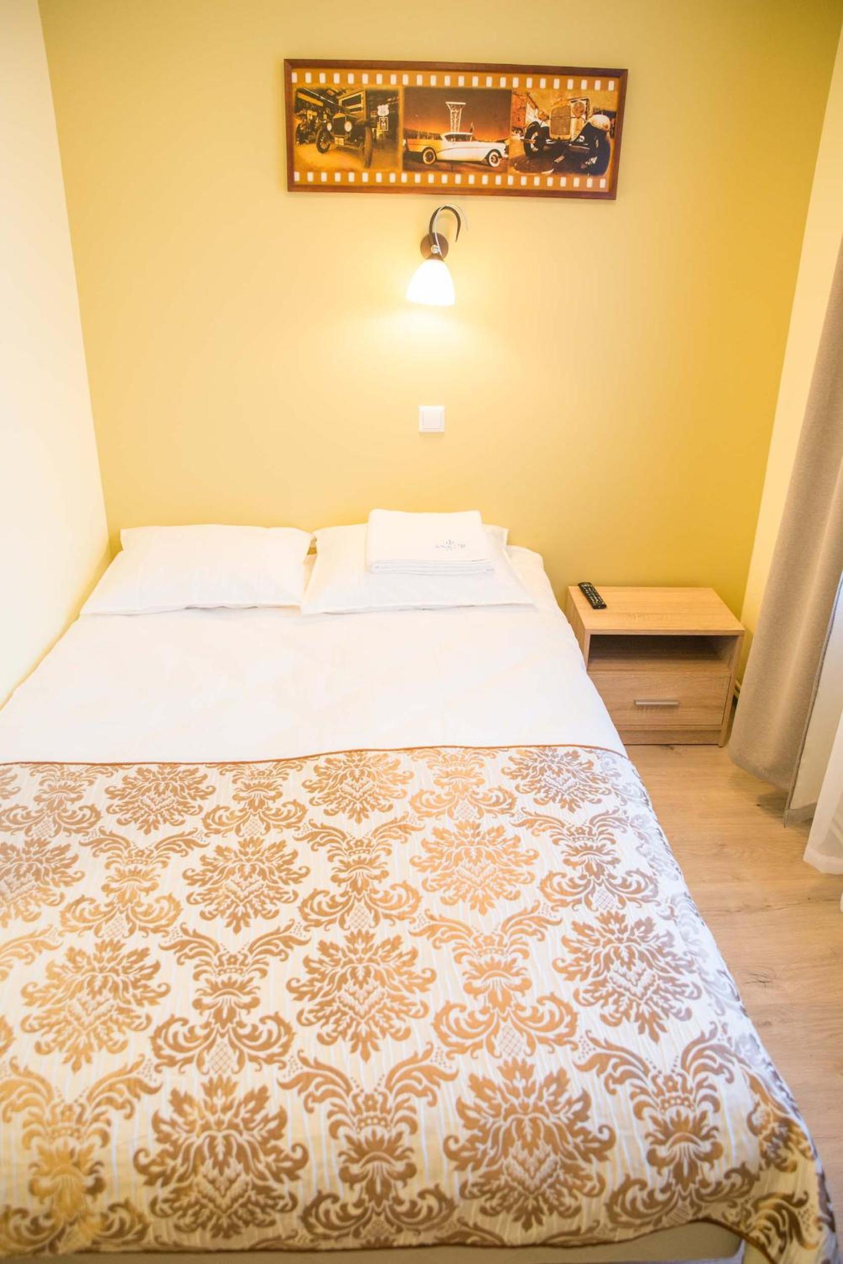 Double Room - Photo 2