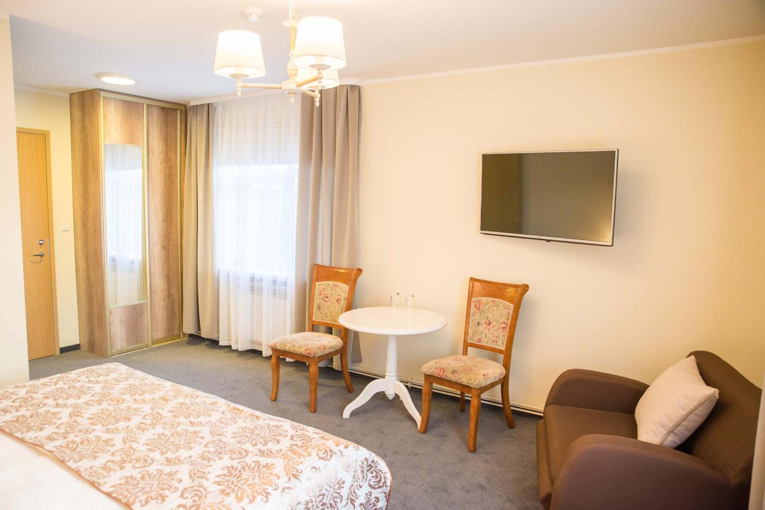 Deluxe Room - Photo 2