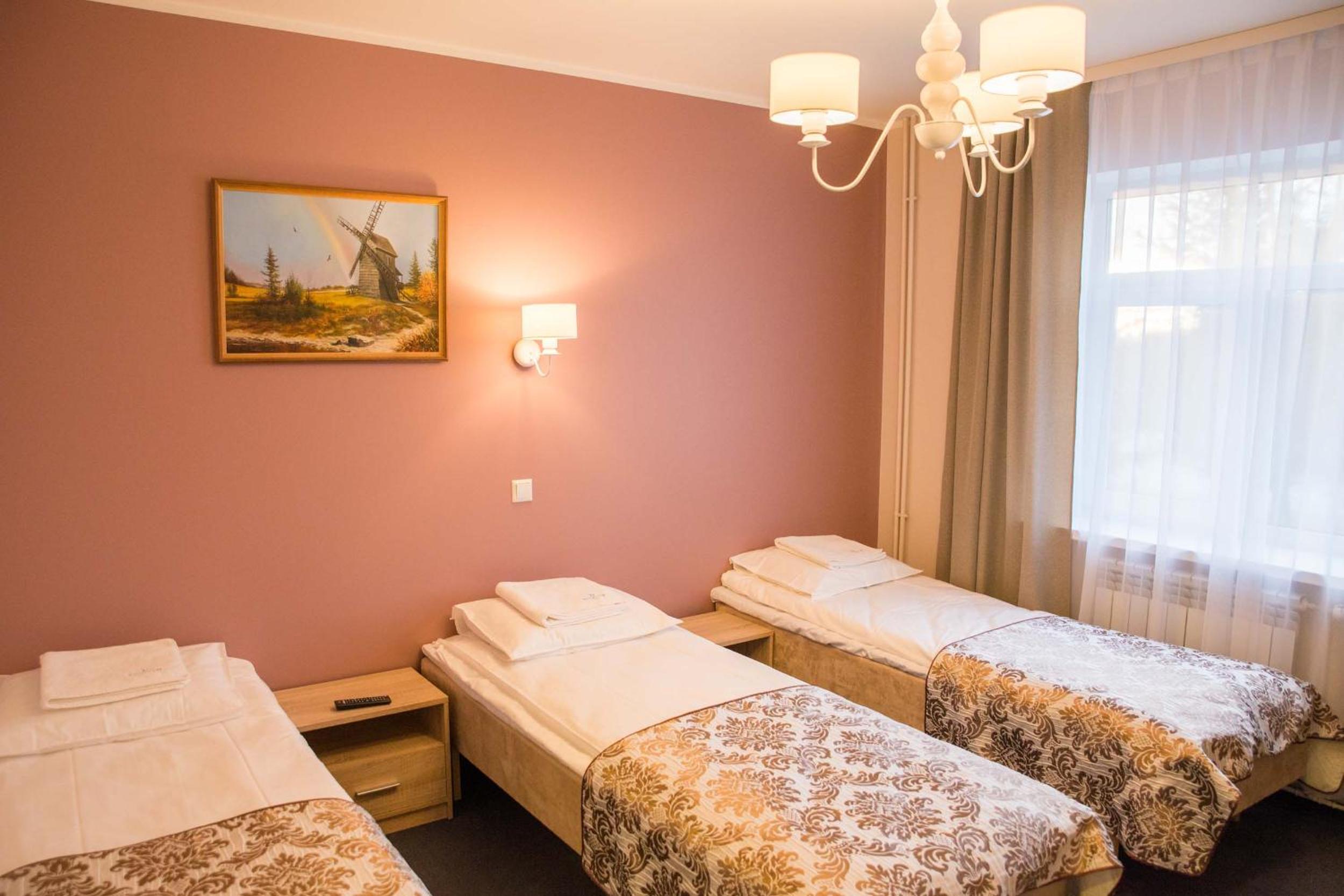 Standard Triple Room - Photo 8