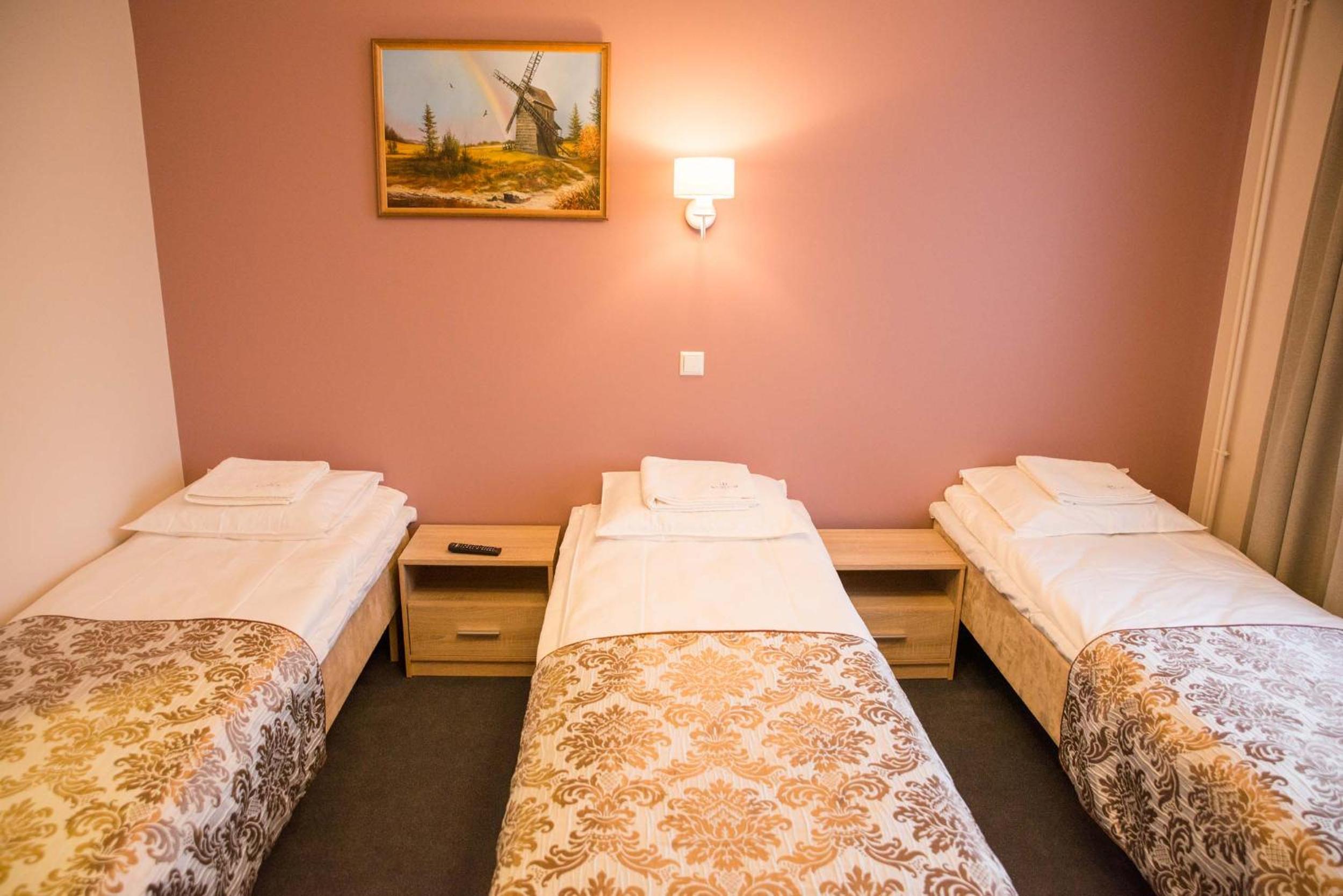 Standard Triple Room - Photo 4