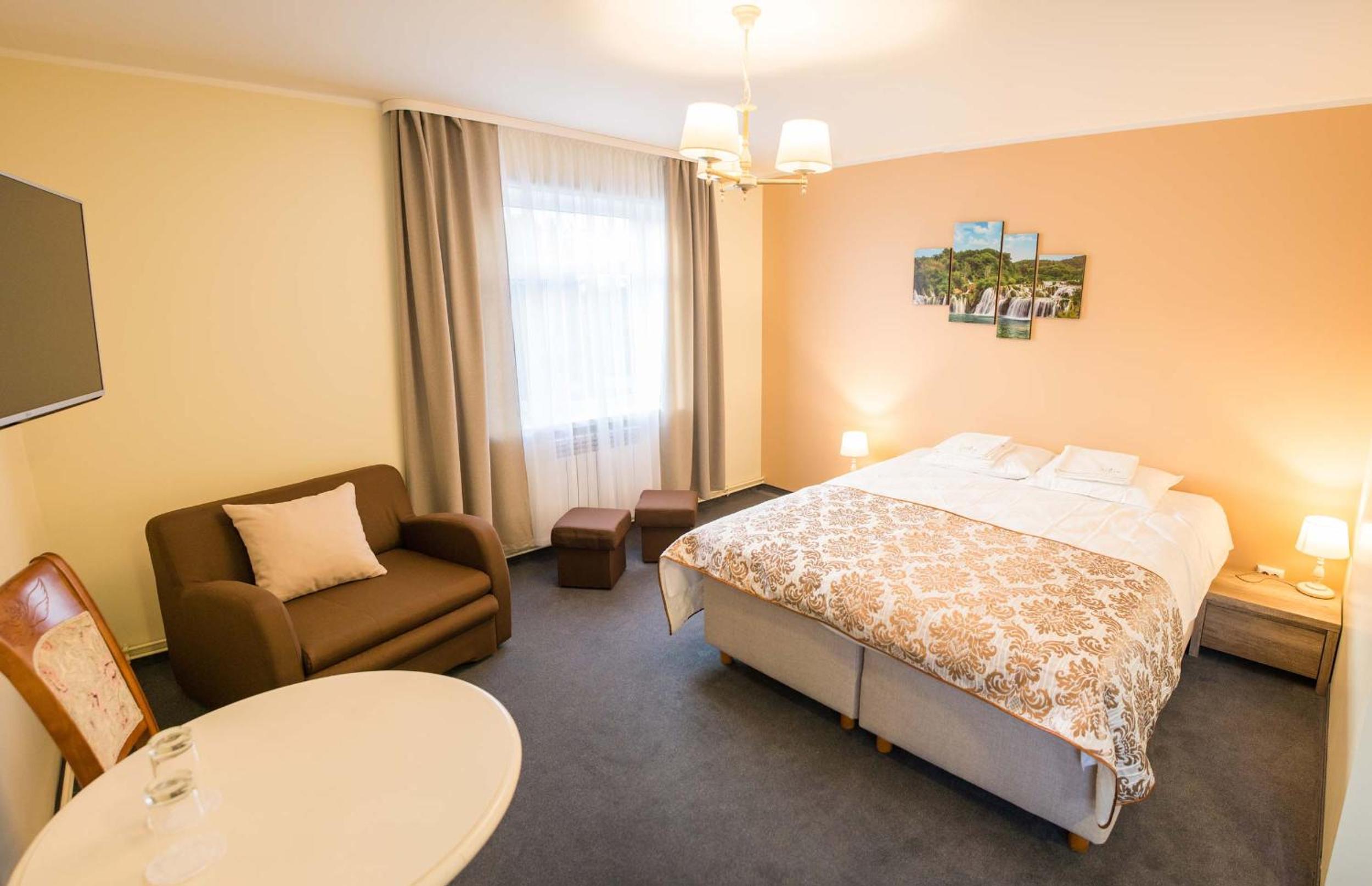 Deluxe Room - Photo 1