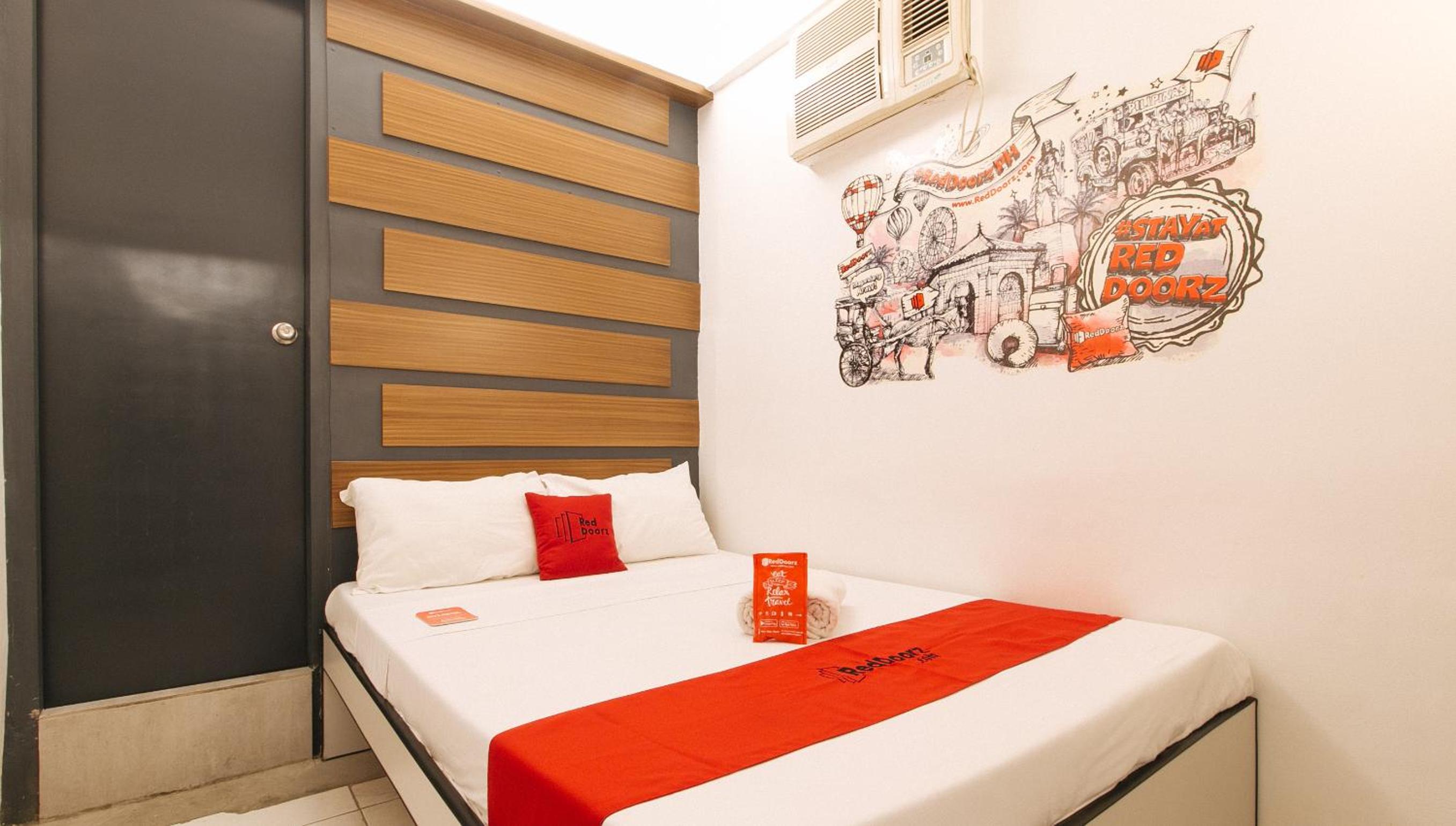 Deluxe Room - Photo 6