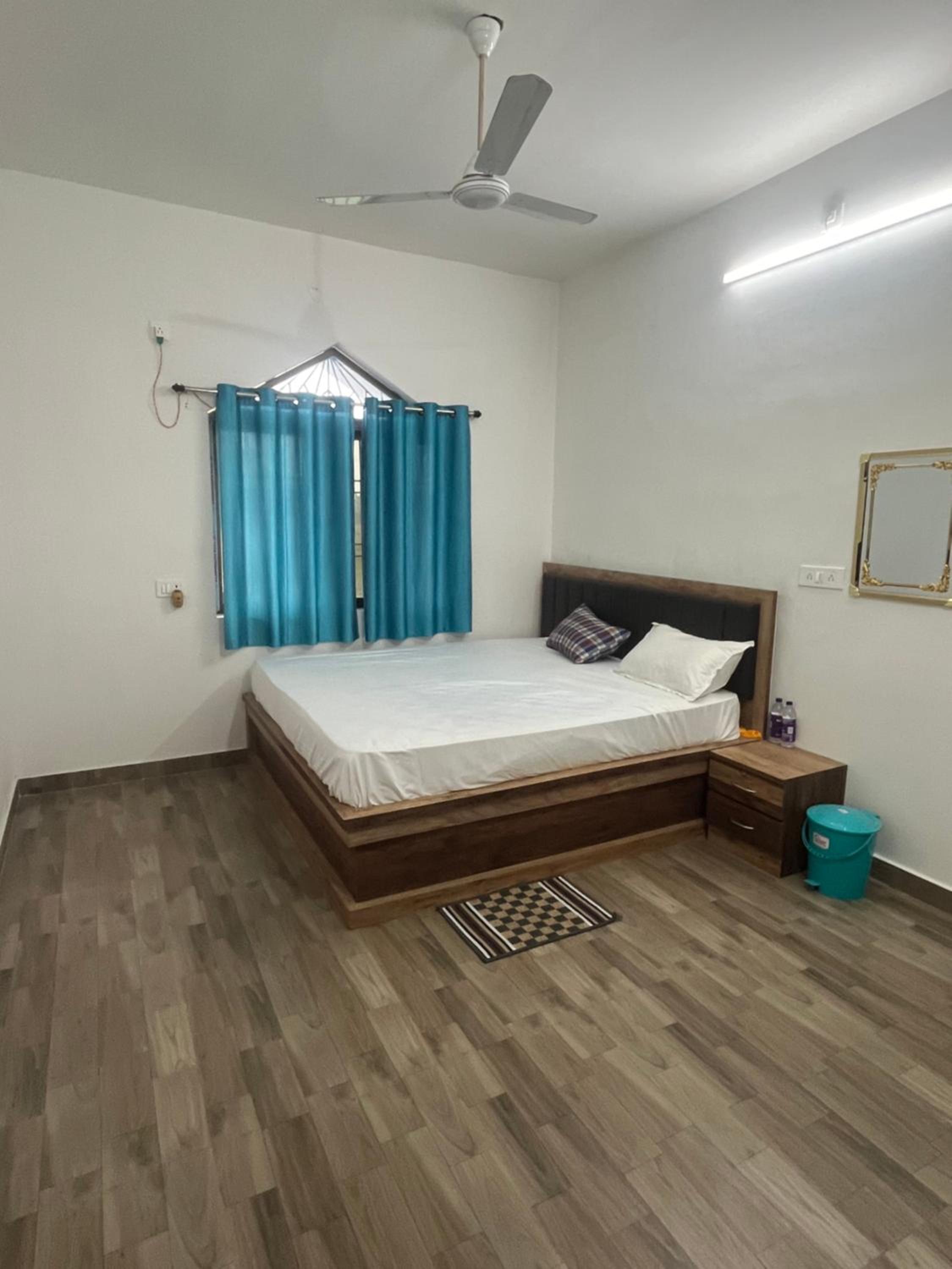 Double Room with Private External Bathroom photo 1