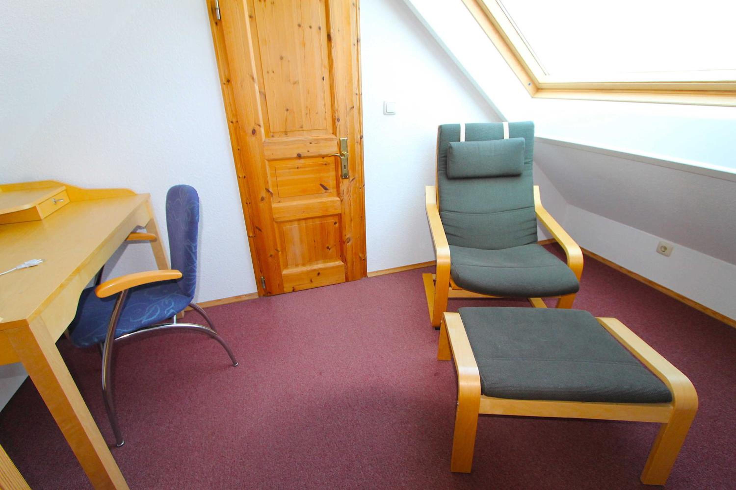 Three-Bedroom House photo 2