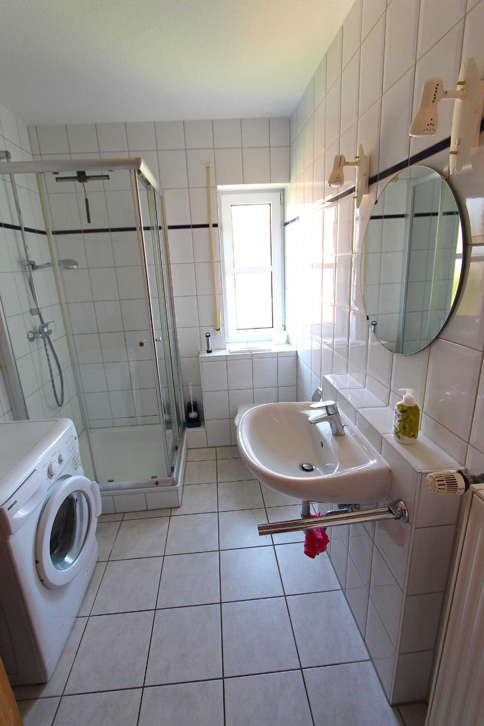 Three-Bedroom House photo 3