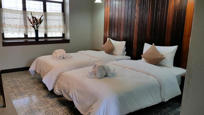 Standard Twin Room - Photo 2