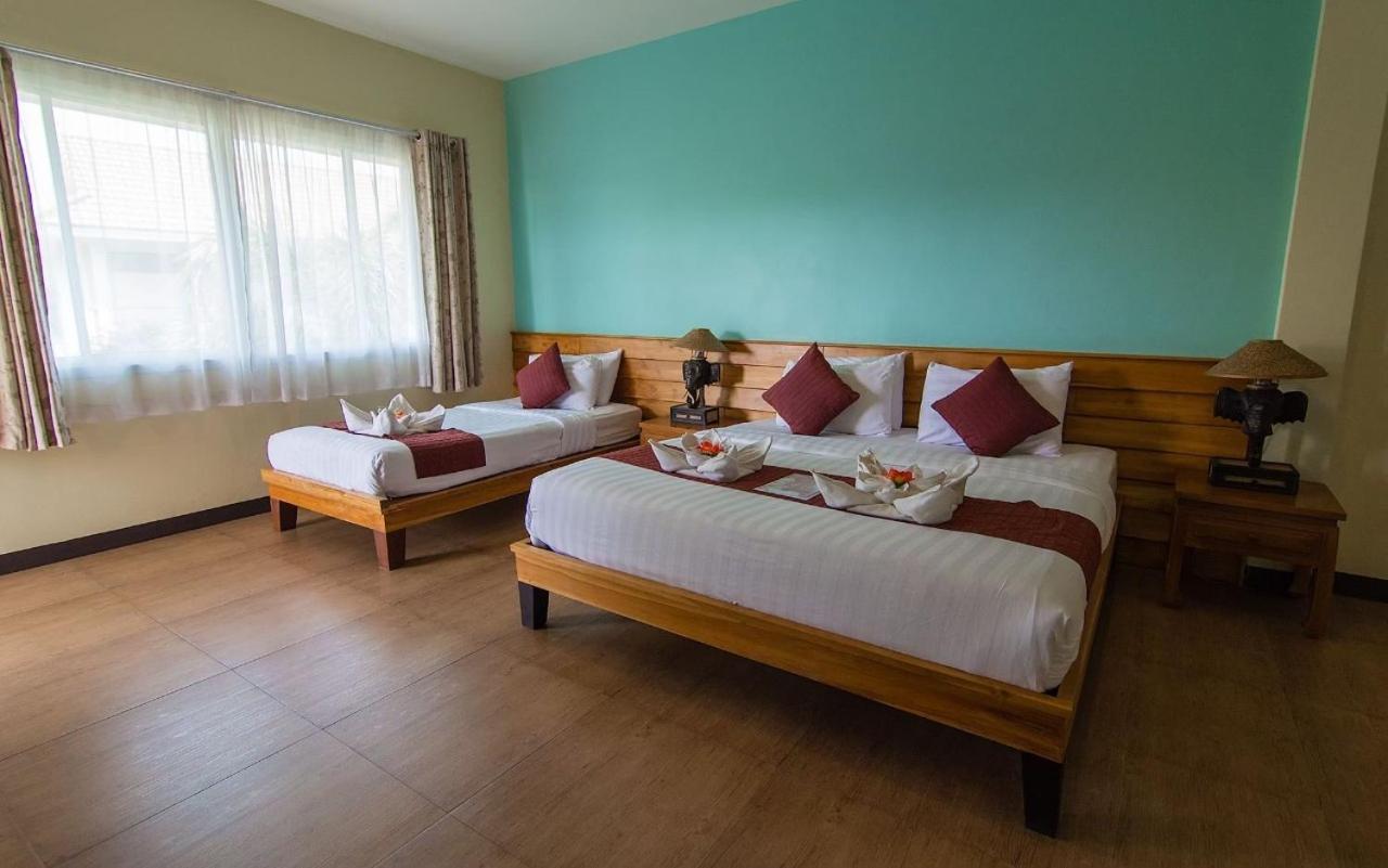 Deluxe Triple Room with Bath photo 3