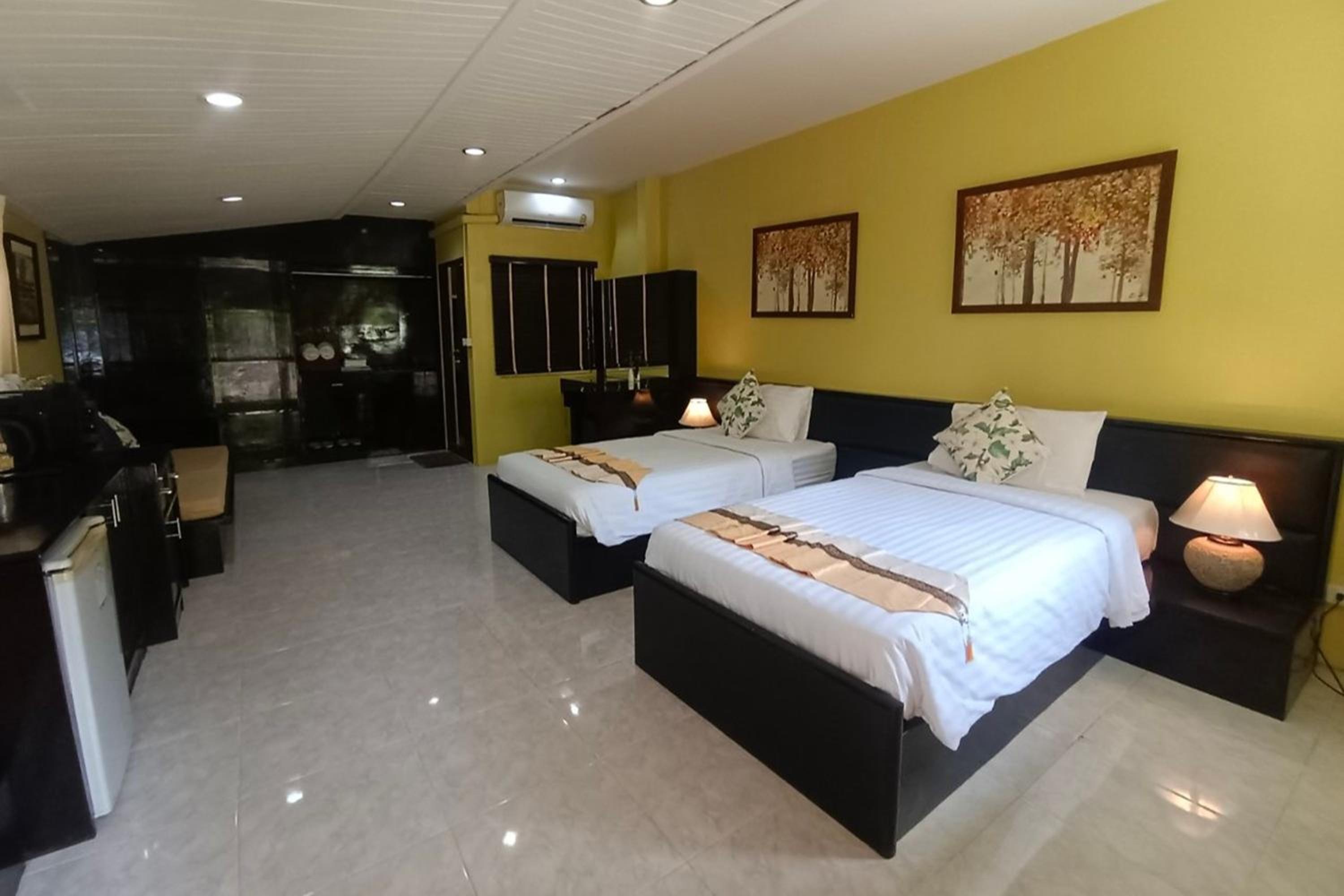 Deluxe Twin Room