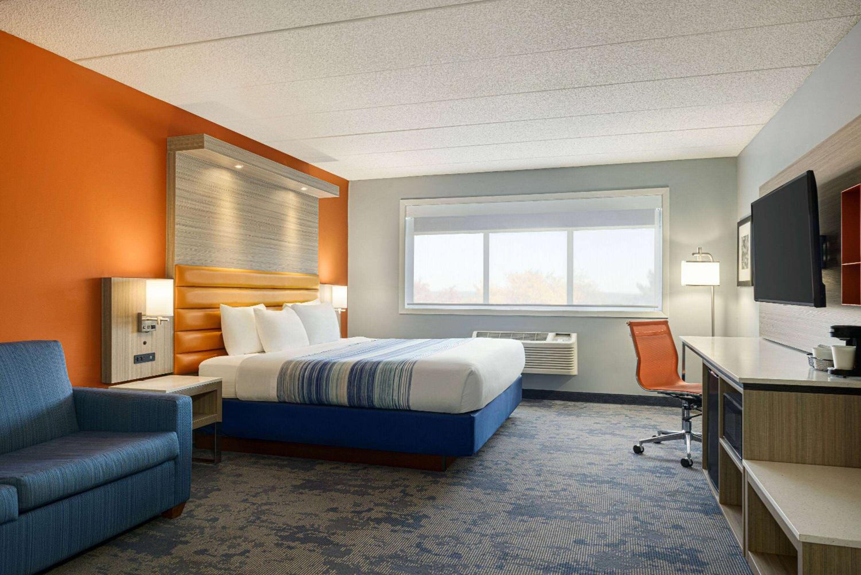 King Room - Mobility Access/Non-Smoking - Photo 4
