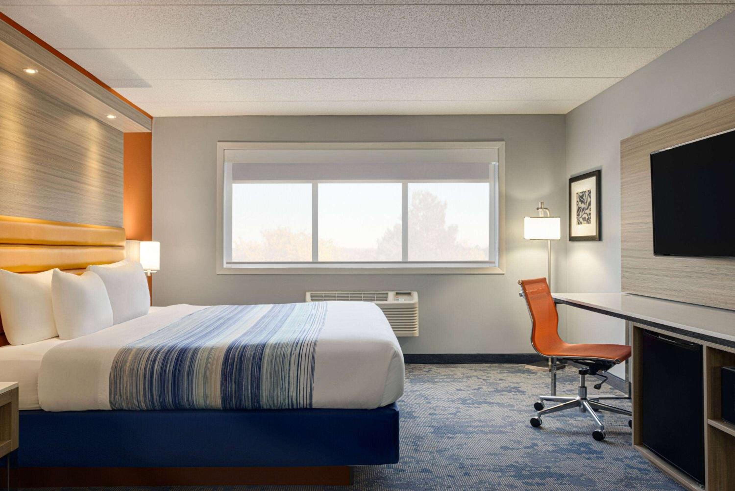 King Room - Mobility Access/Non-Smoking - Photo 1
