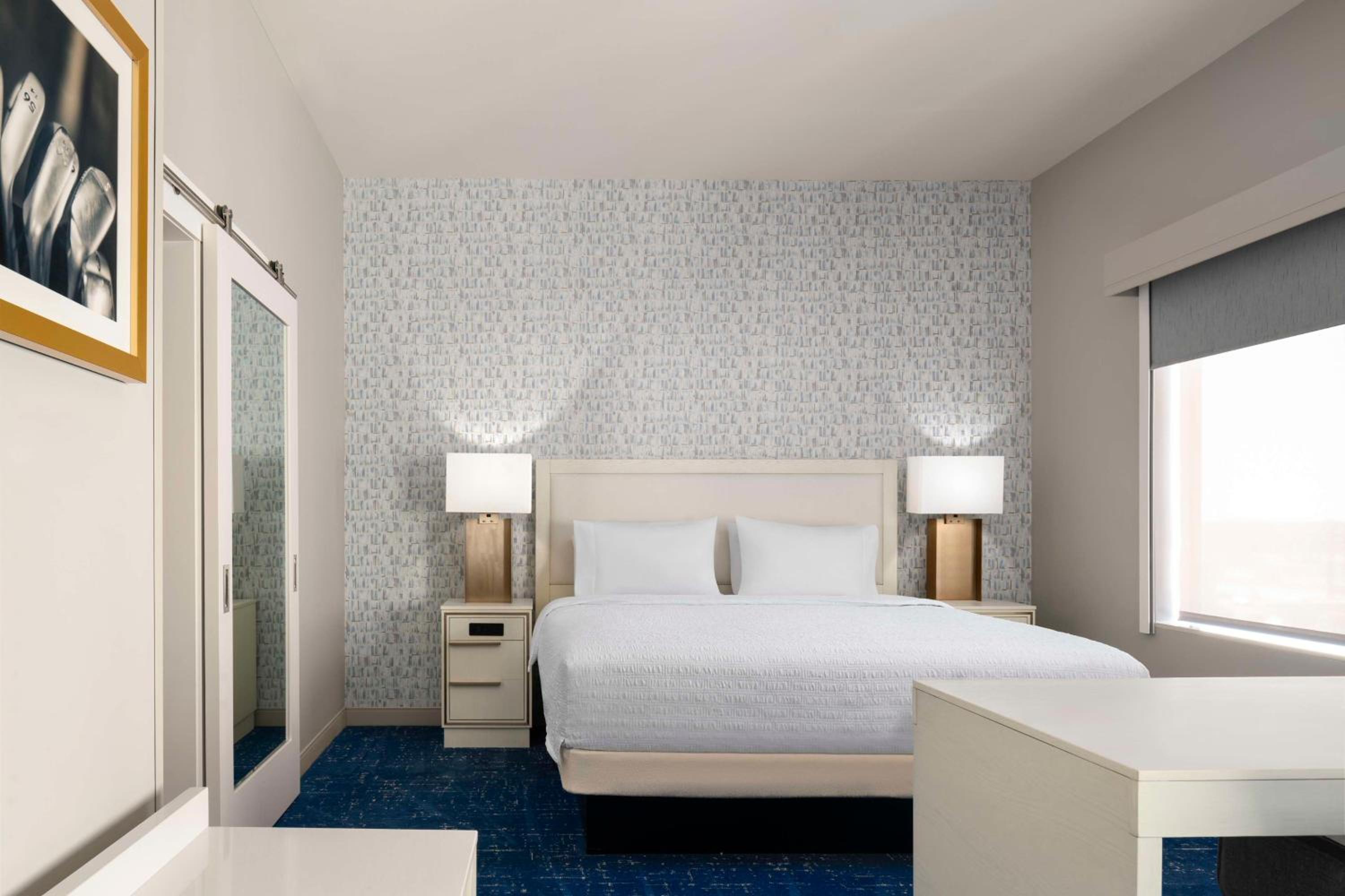 King Studio Suite - Photo 1