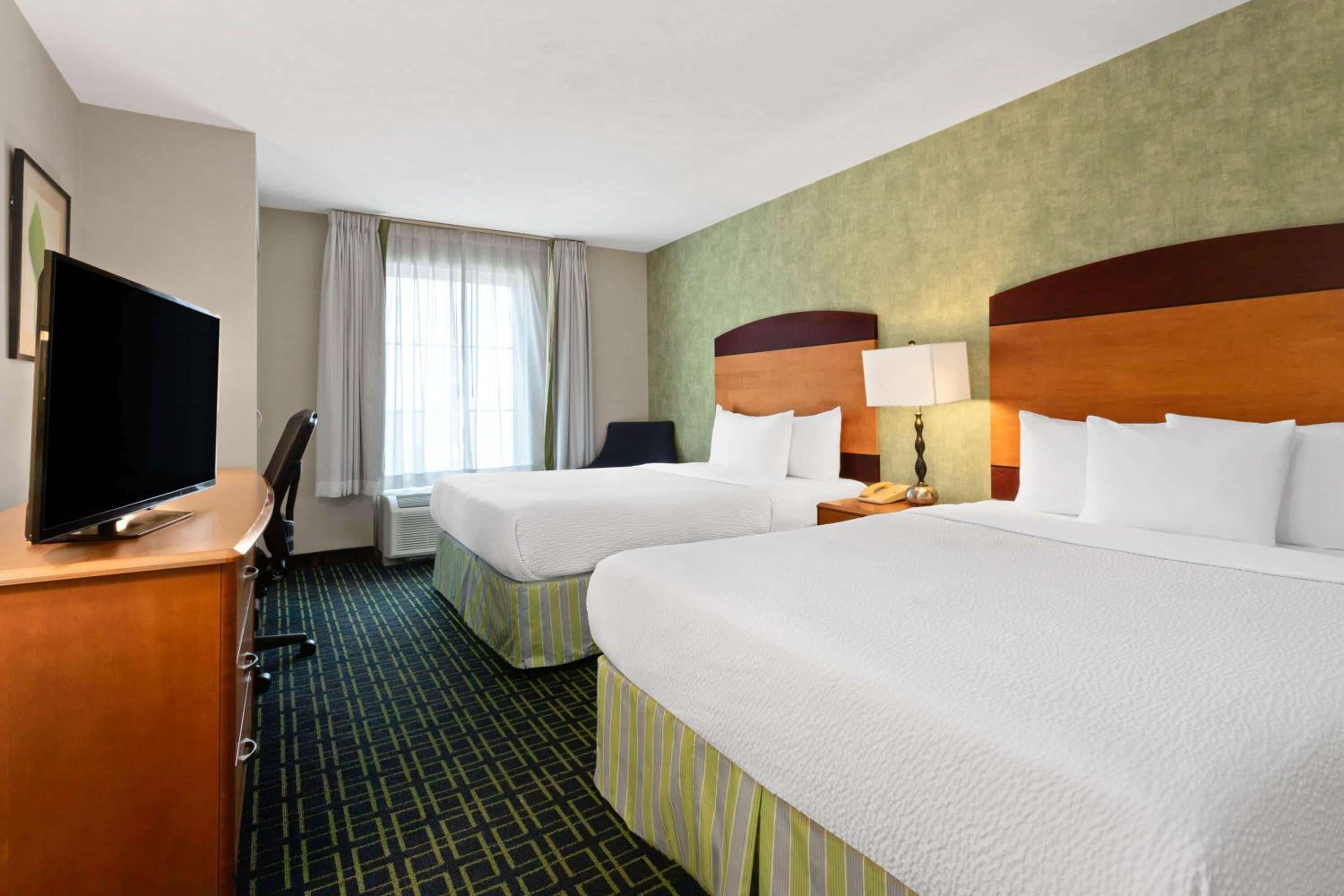 Deluxe Room with Two Queen Beds, Non-Smoking - Photo 1