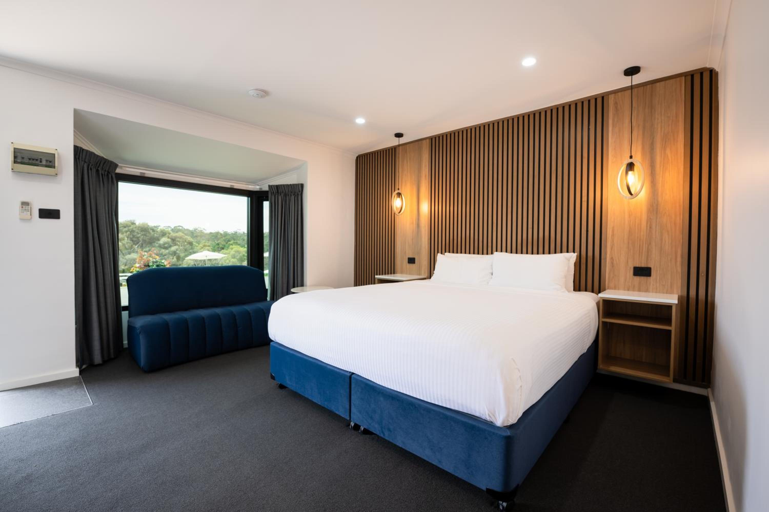 King Room with Spa Bath - Photo 1