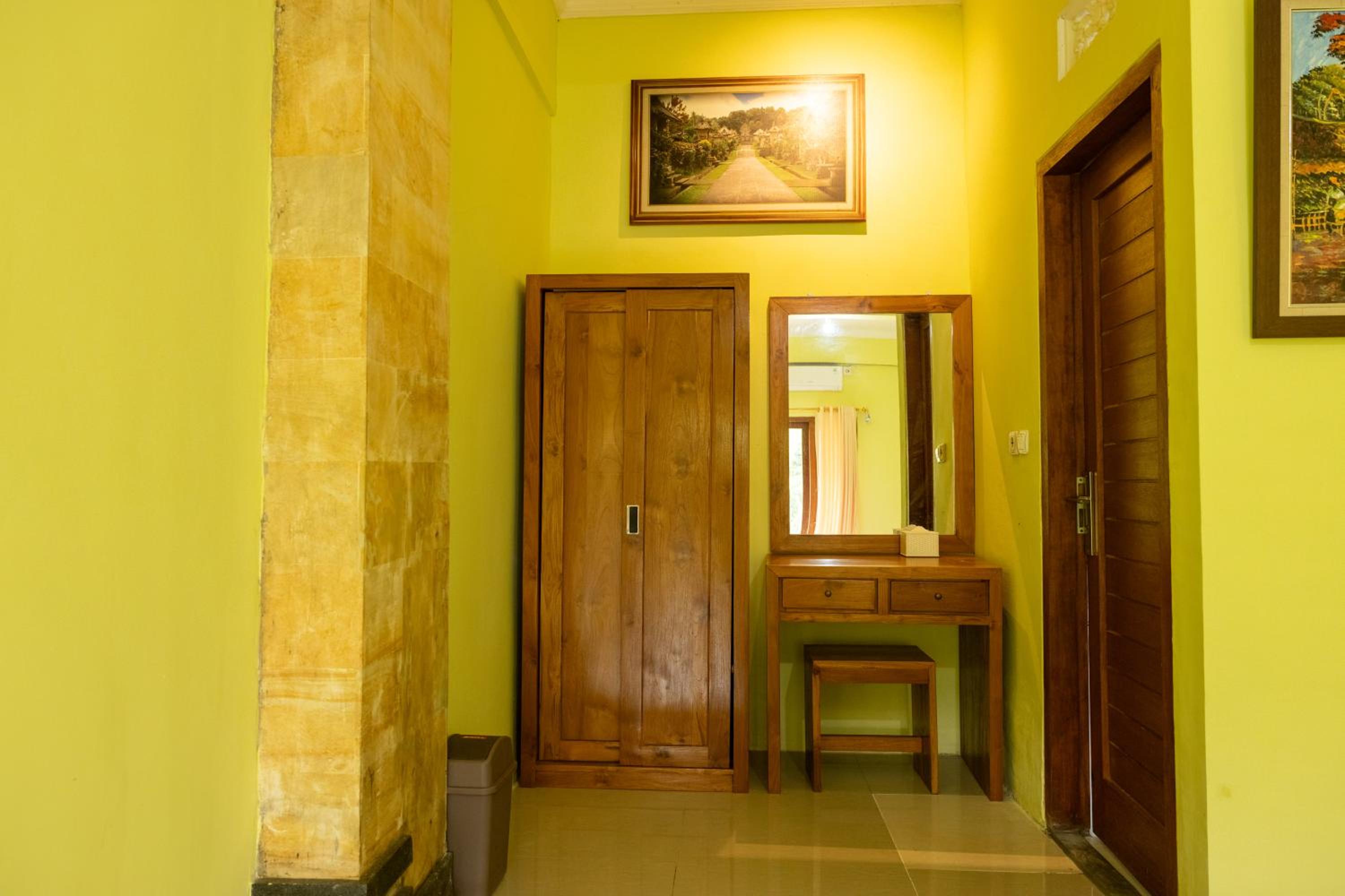 Standard Double or Twin Room photo 3