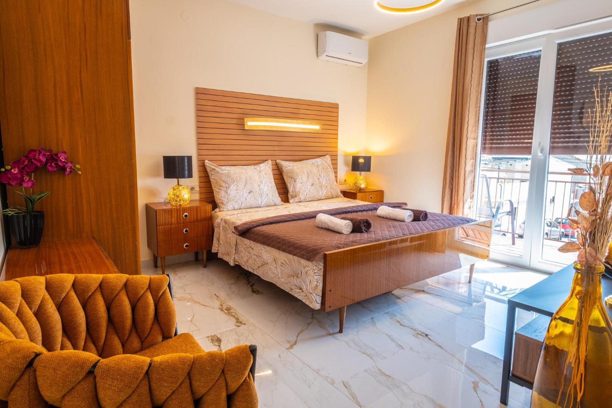 Double or Twin Room with Private Bathroom
