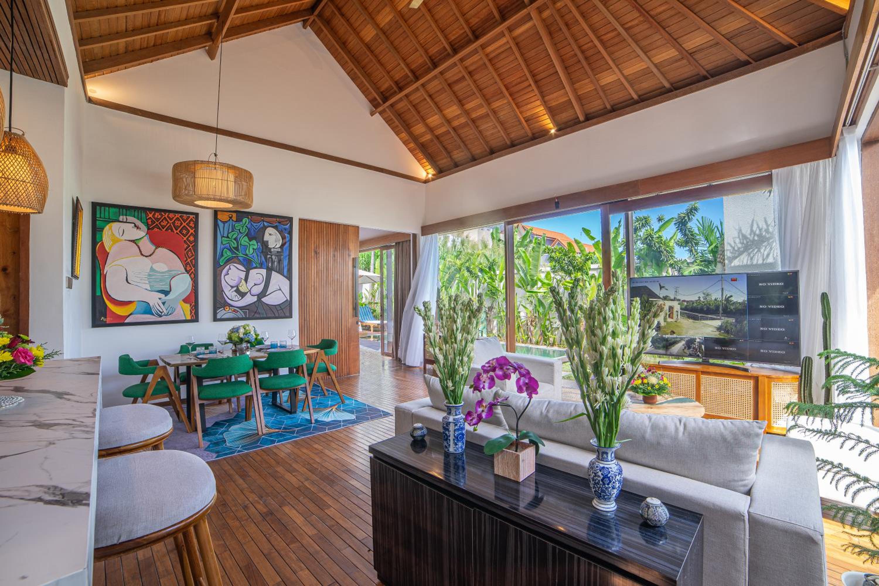 Villa with Private Pool - Photo 28