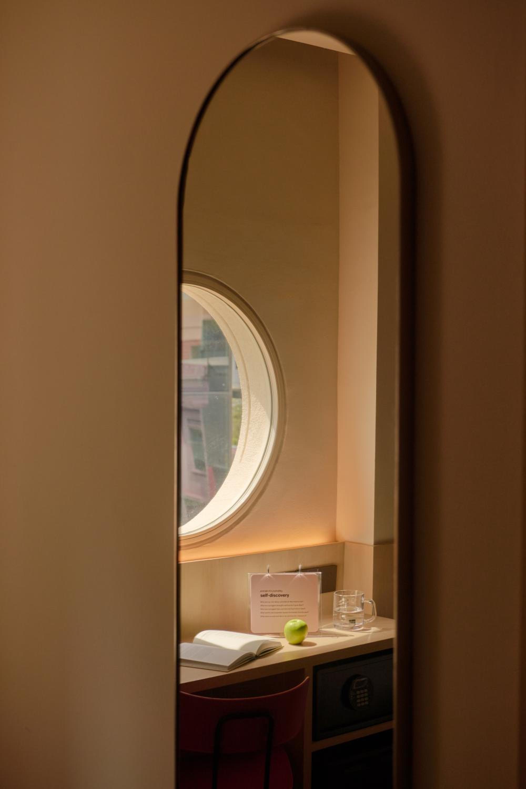 Twin Room with Private Bathroom photo 3