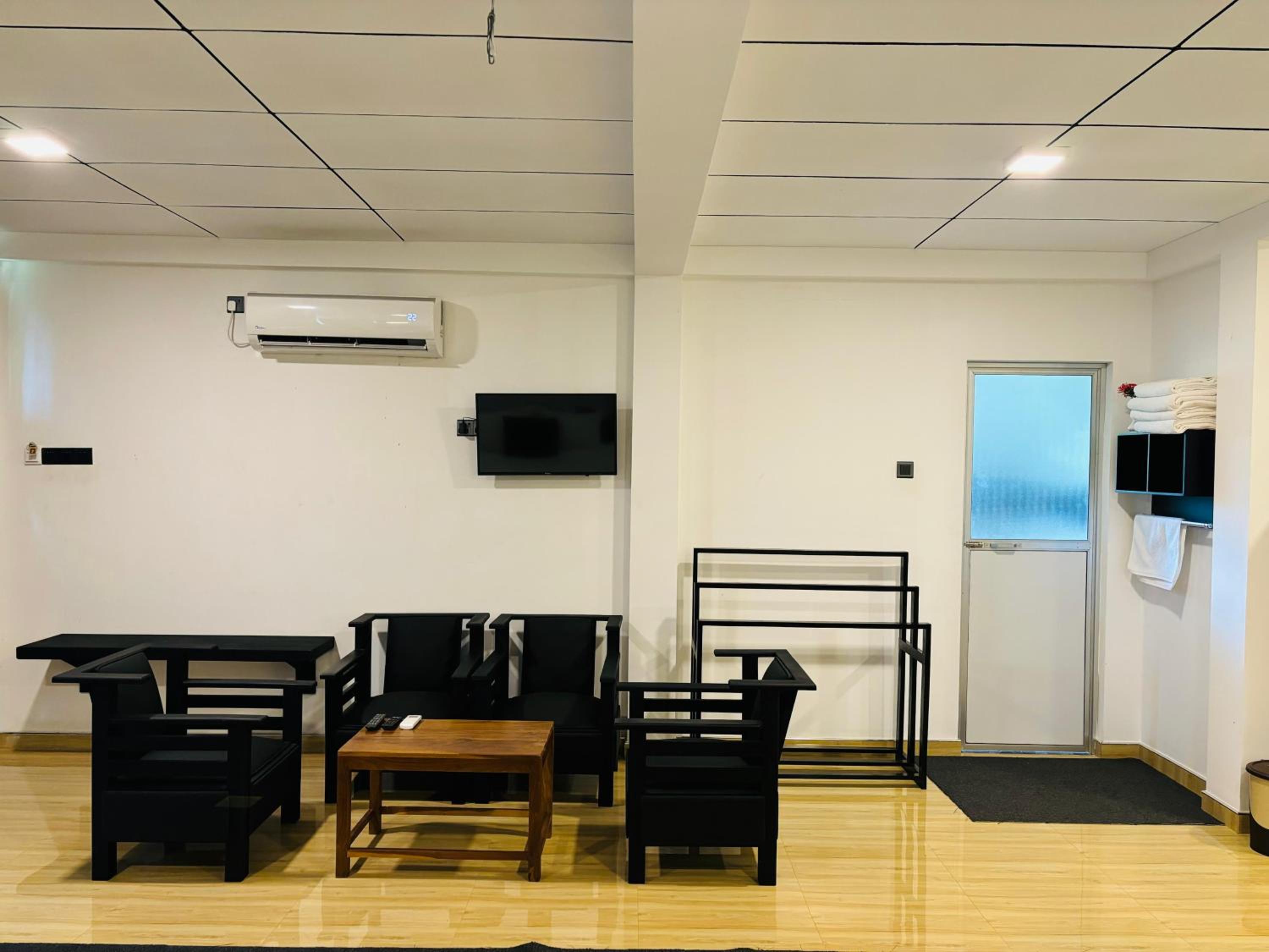 Family Room with Balcony photo 1