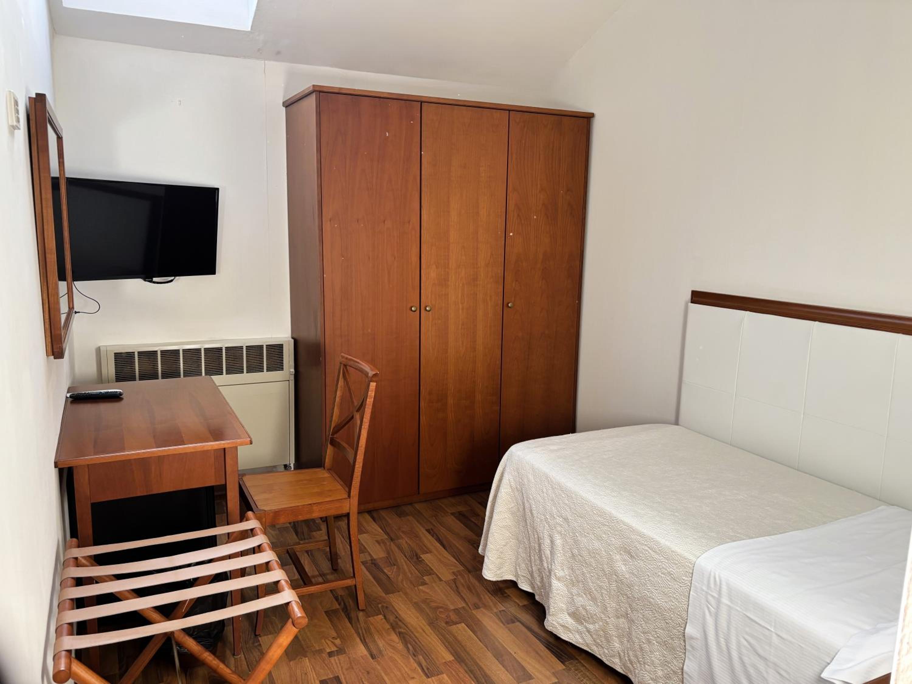 Economy Single Room