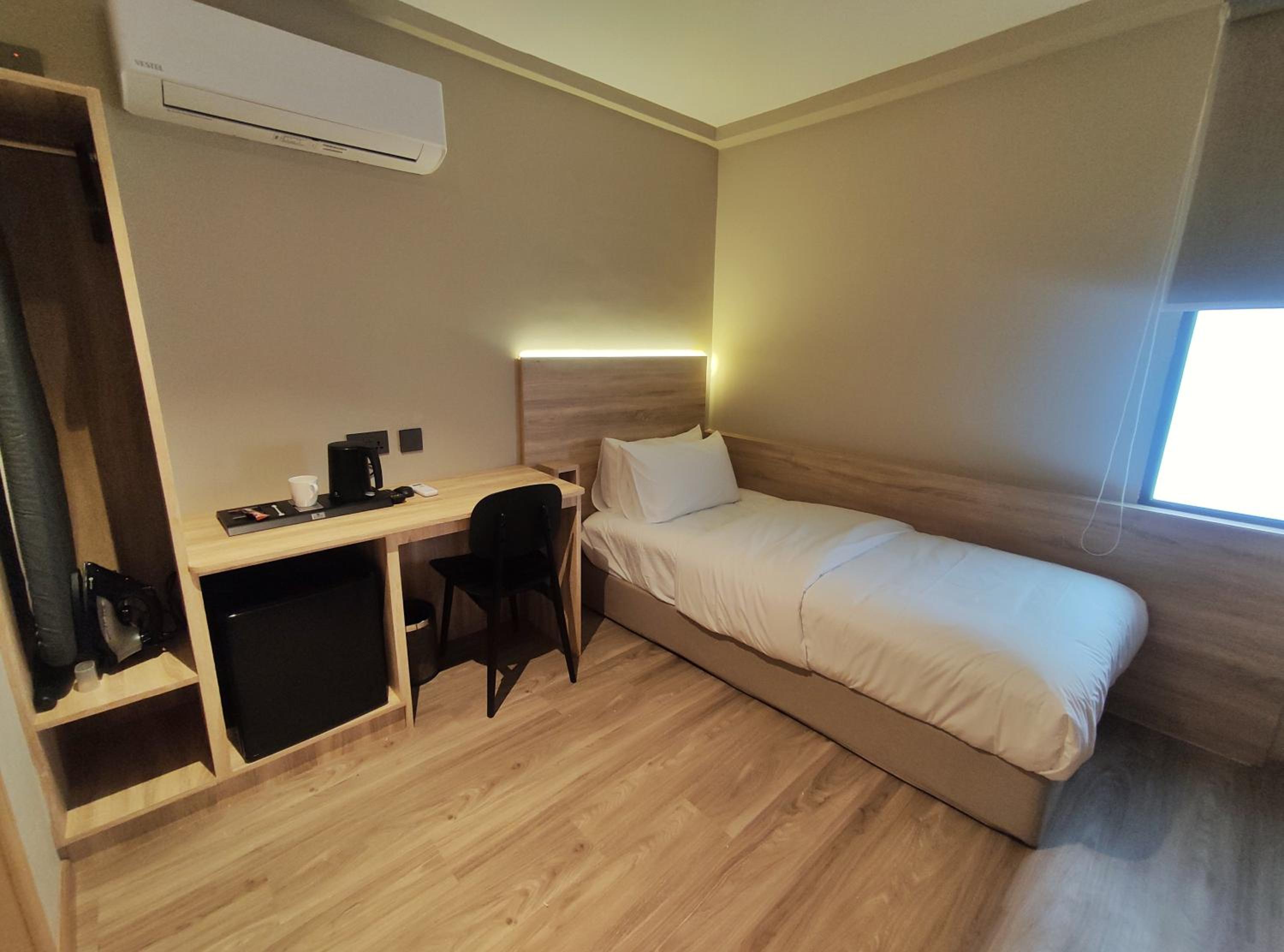 Single Room photo 1