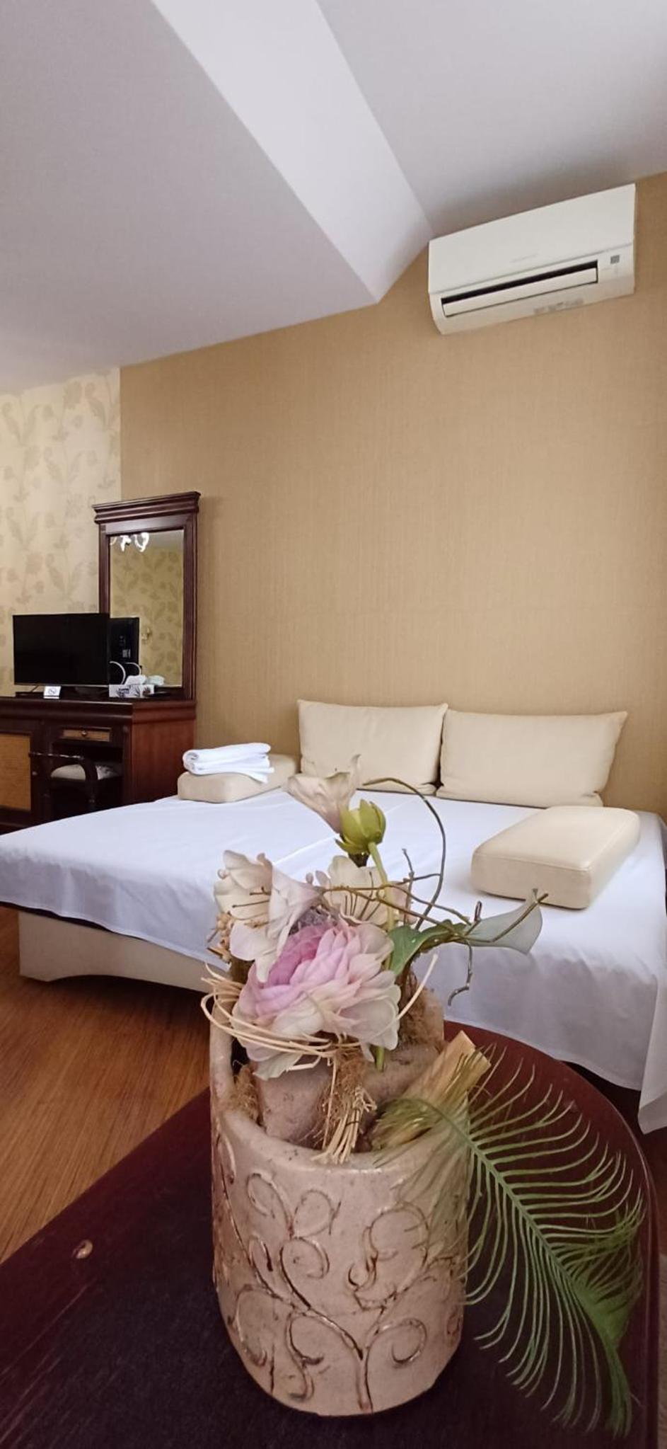 Triple Room - Photo 8