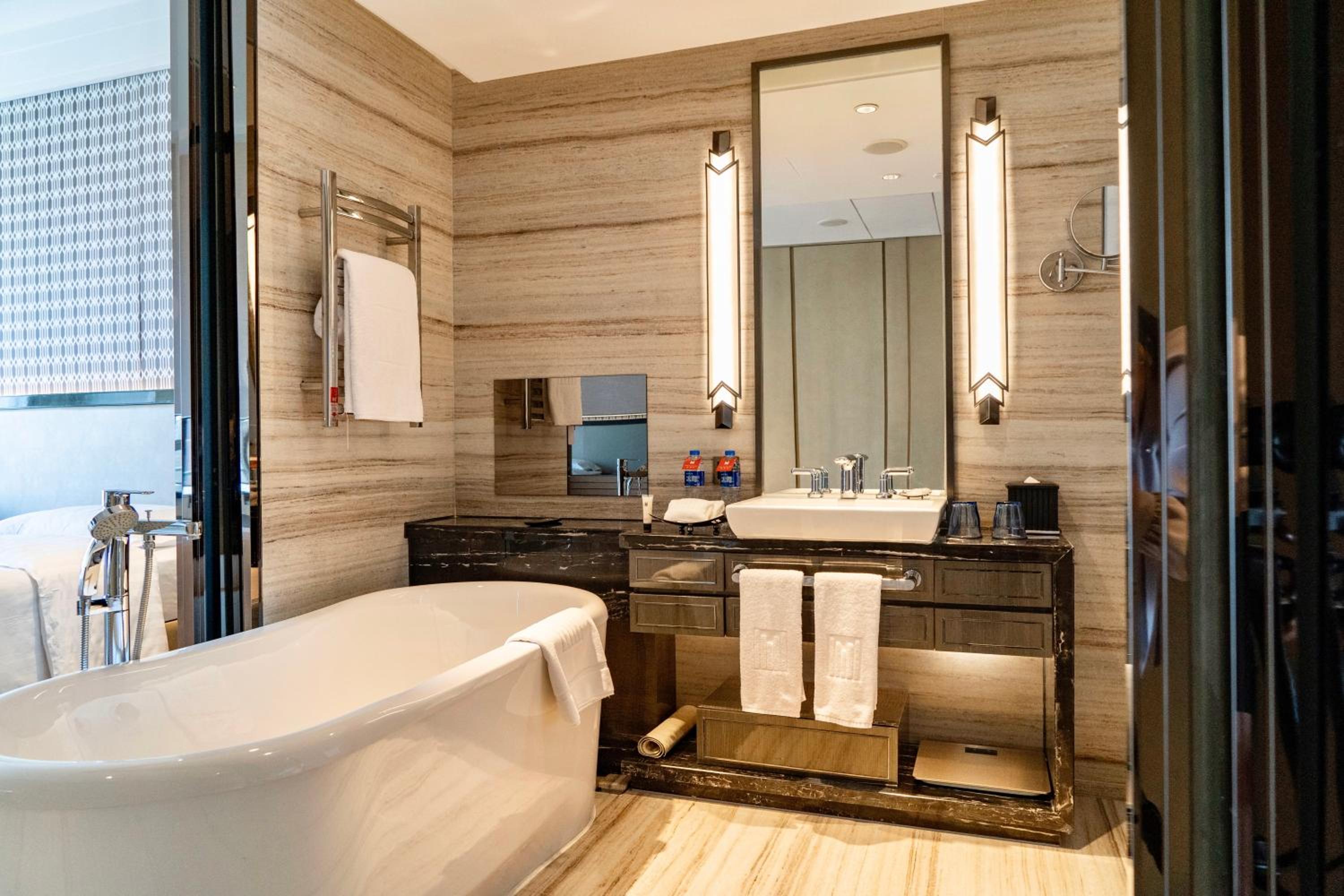 Premier Twin Room