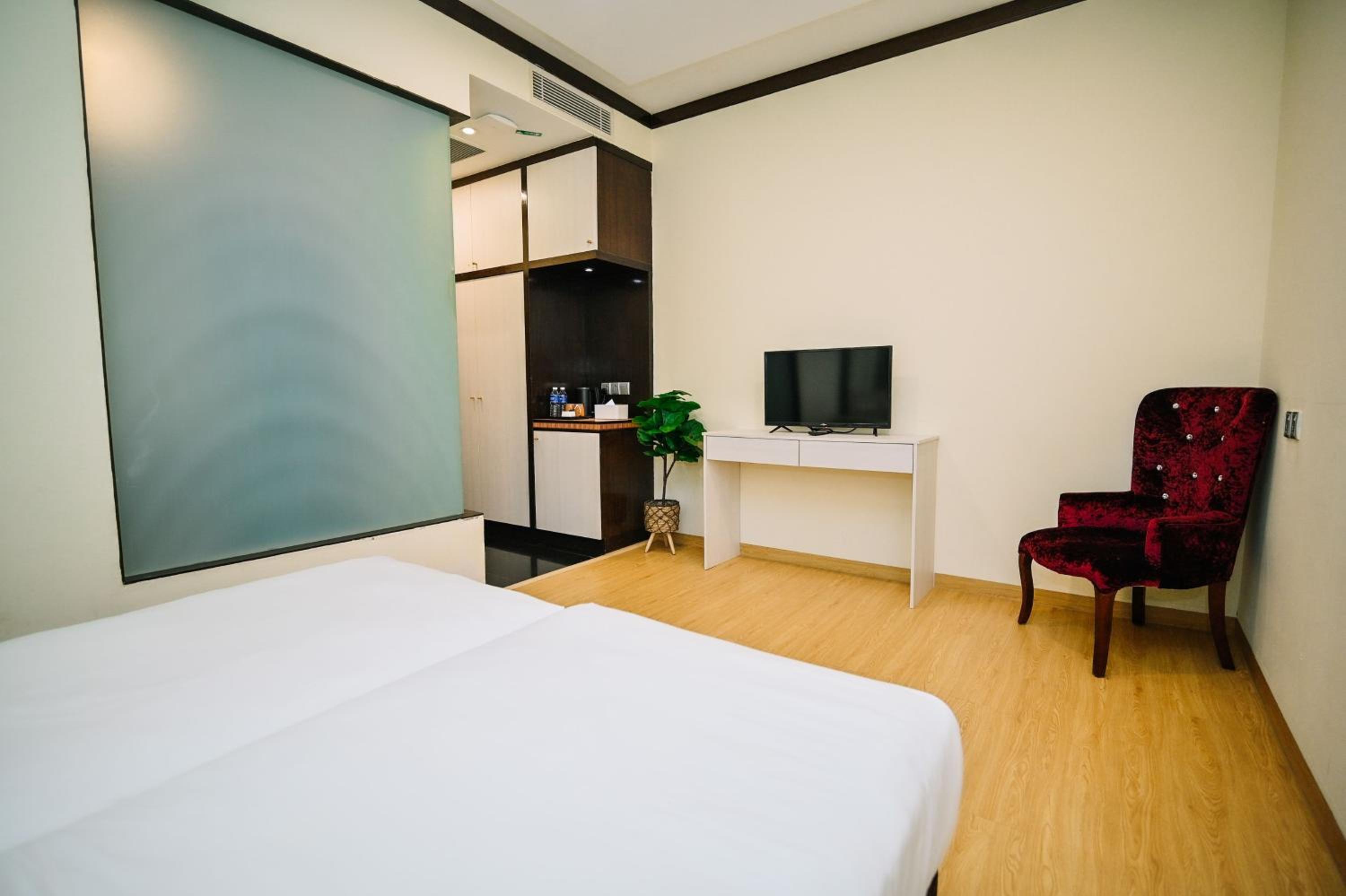 Standard Twin Bed