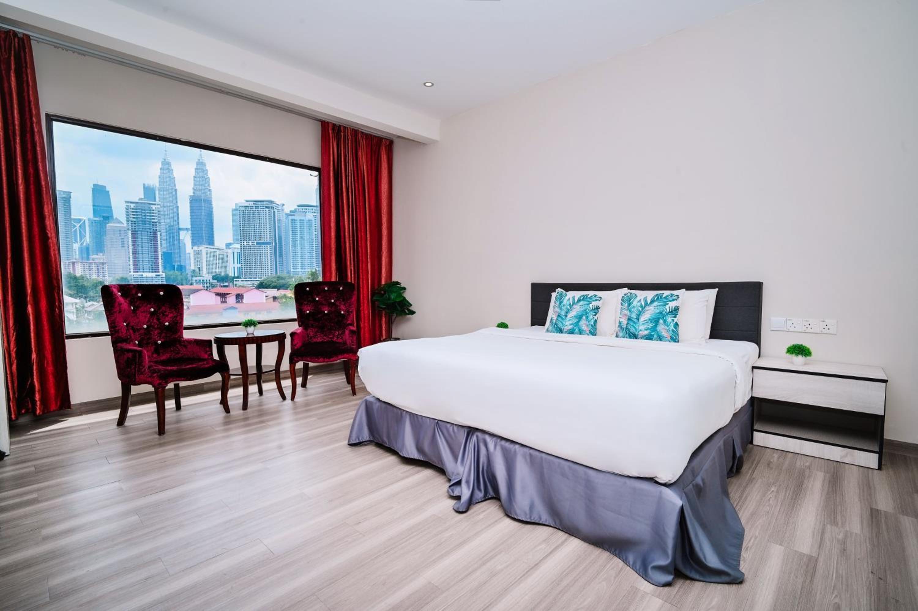 Deluxe Queen Bed, KLCC View